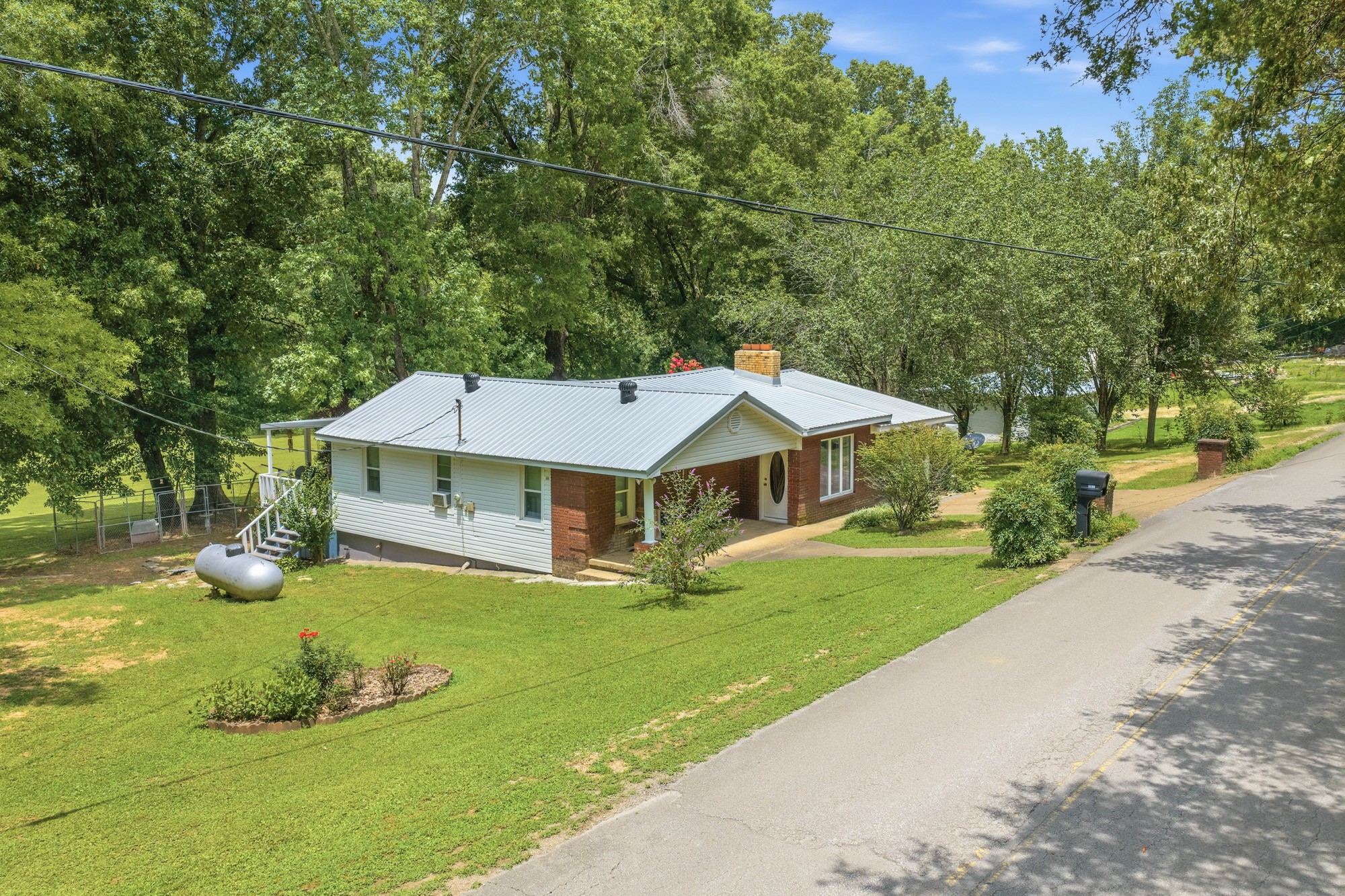 Homes for sale in Decaturville, TN | 8120 Mount Carmel Rd, Decaturville, TN 38329 | MLS# 3270435