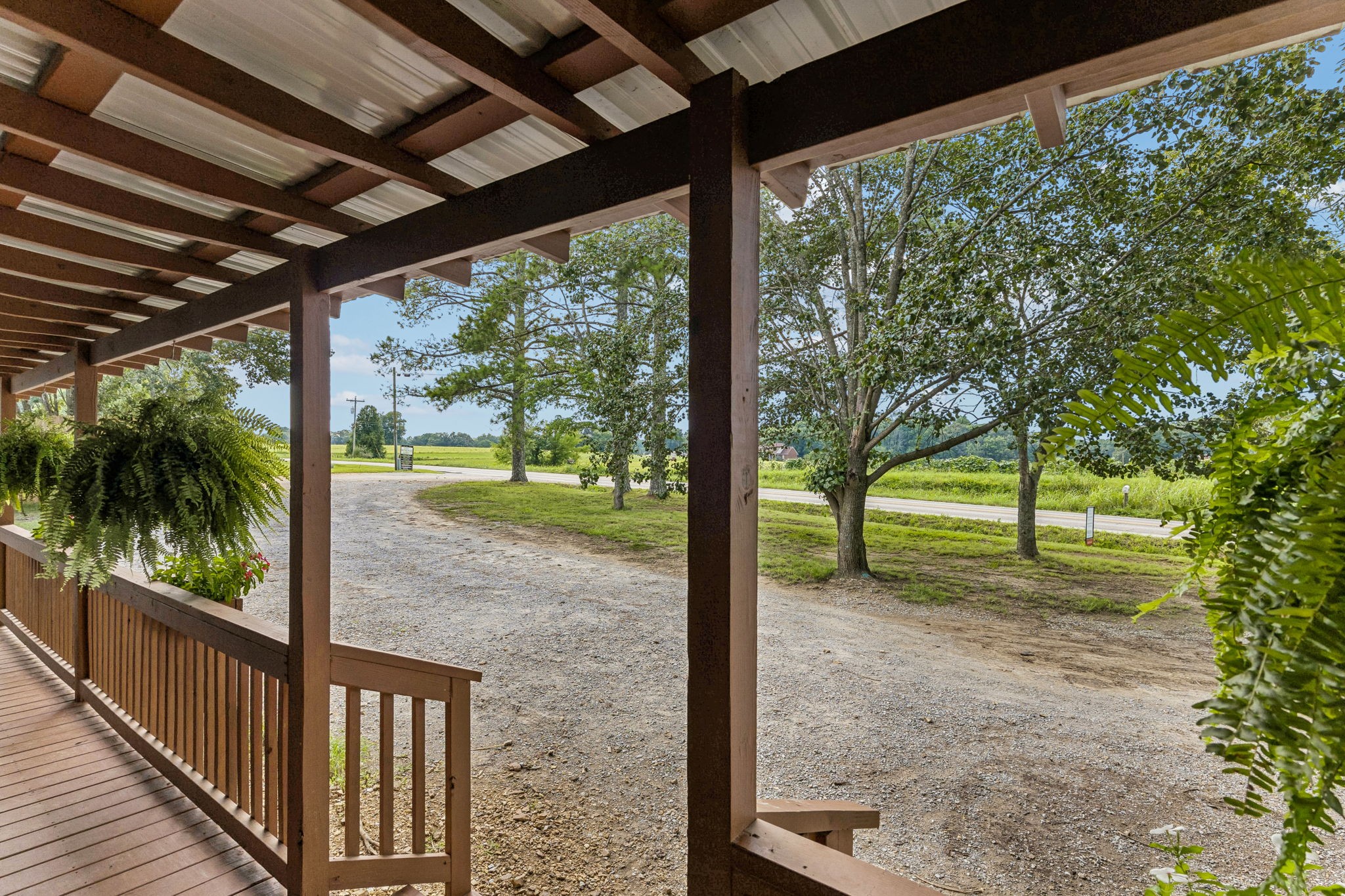 Homes for sale in Summertown, TN | 38 N Old Military Rd, Summertown, TN 38483 | MLS# 3269686