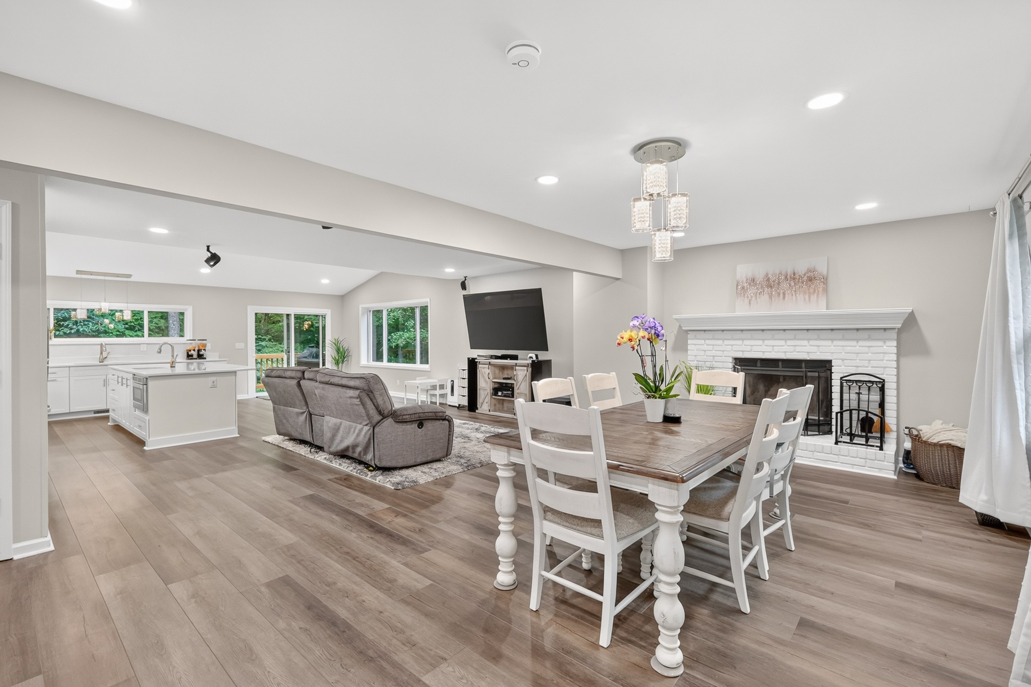 5th image of 1011 Valley Ln, White House, TN 37188 | MLS# 3261941