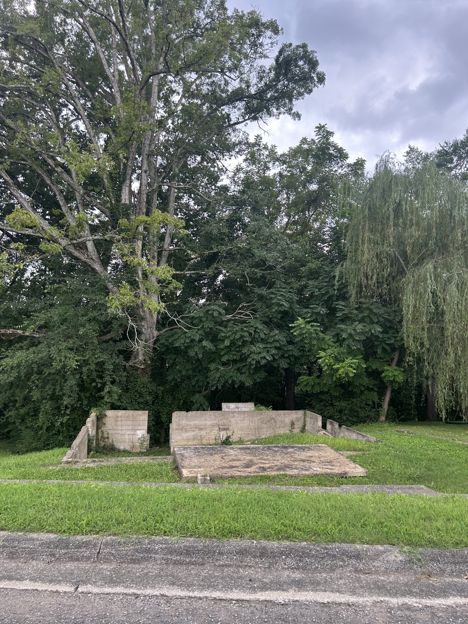 1st image of 0 Bluff St, Mc Minnville, TN 37110 | MLS# 3525974