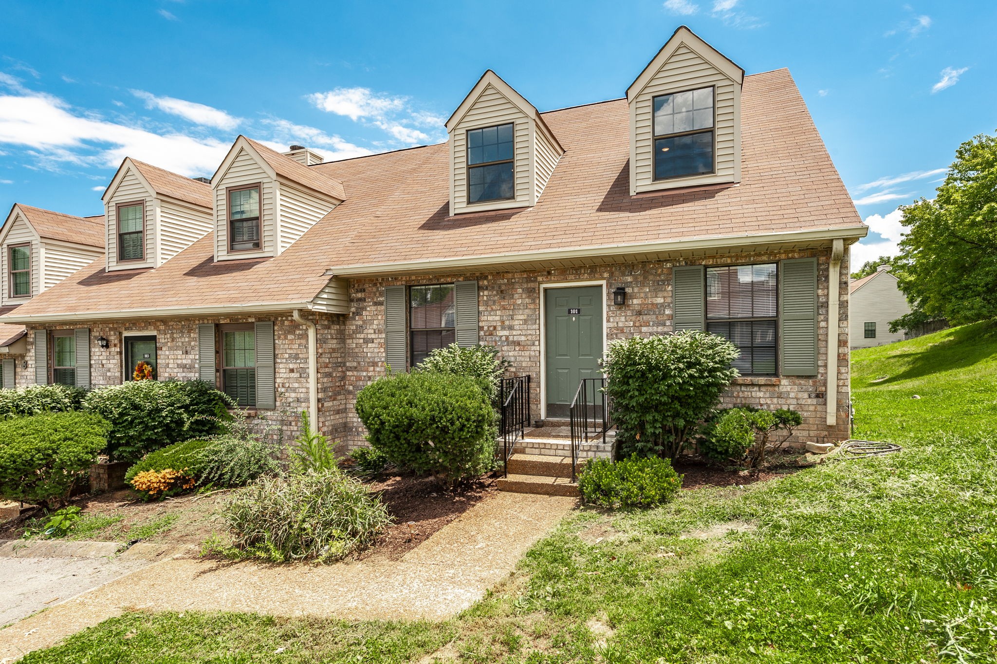 2nd image of 101 Deerpoint Ln, Hendersonville, TN 37075 | MLS# 3269458