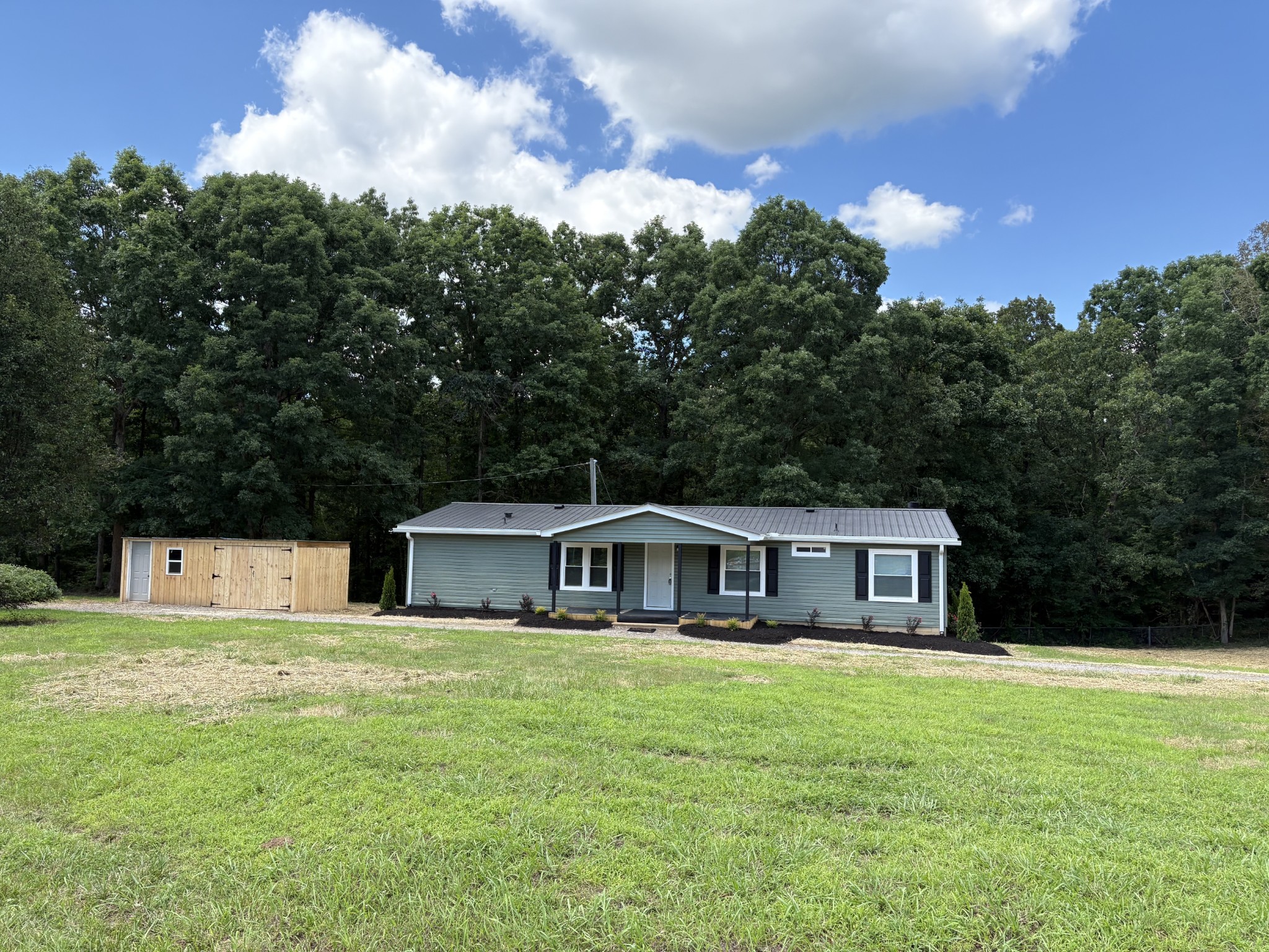 Homes for sale in Lyles, TN | 6420 Cochran Ln, Lyles, TN 37098 | MLS# 3269663
