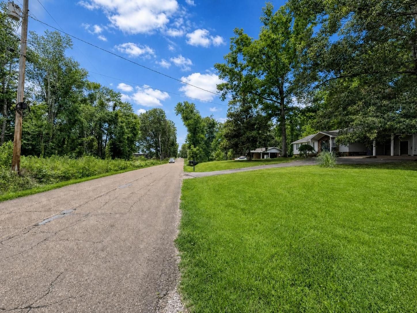 Homes for sale in Savannah, TN | 655 E End Dr, Savannah, TN 38372 | MLS# 3269675