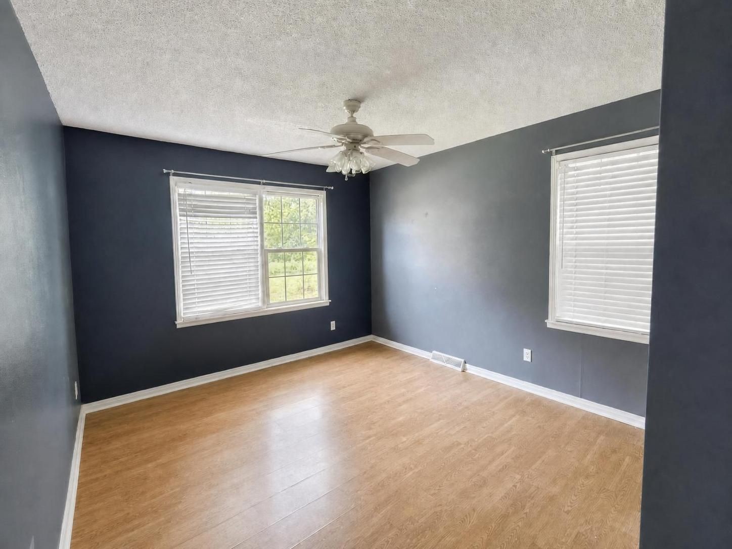Homes for sale in Savannah, TN | 655 E End Dr, Savannah, TN 38372 | MLS# 3269675