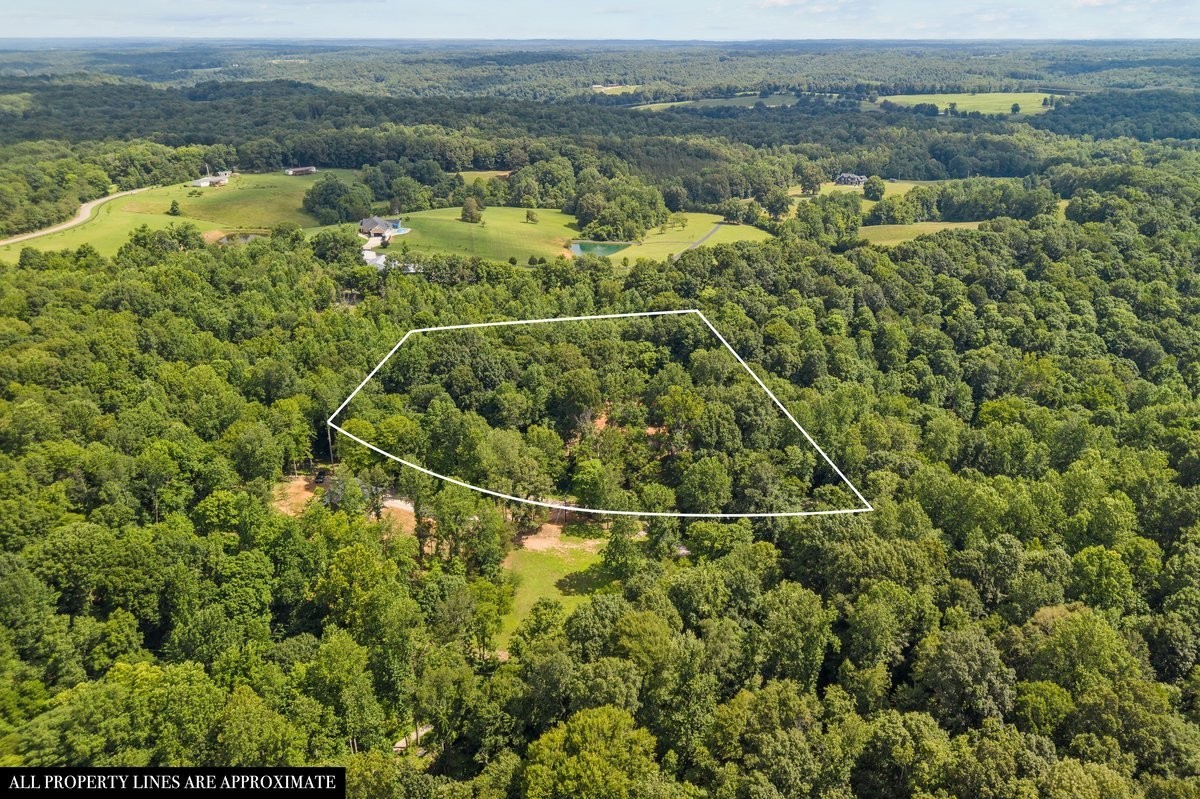 Homes for sale in Vanleer, TN | 875 Little Leatherwood Rd, Vanleer, TN 37181 | MLS# 3270540