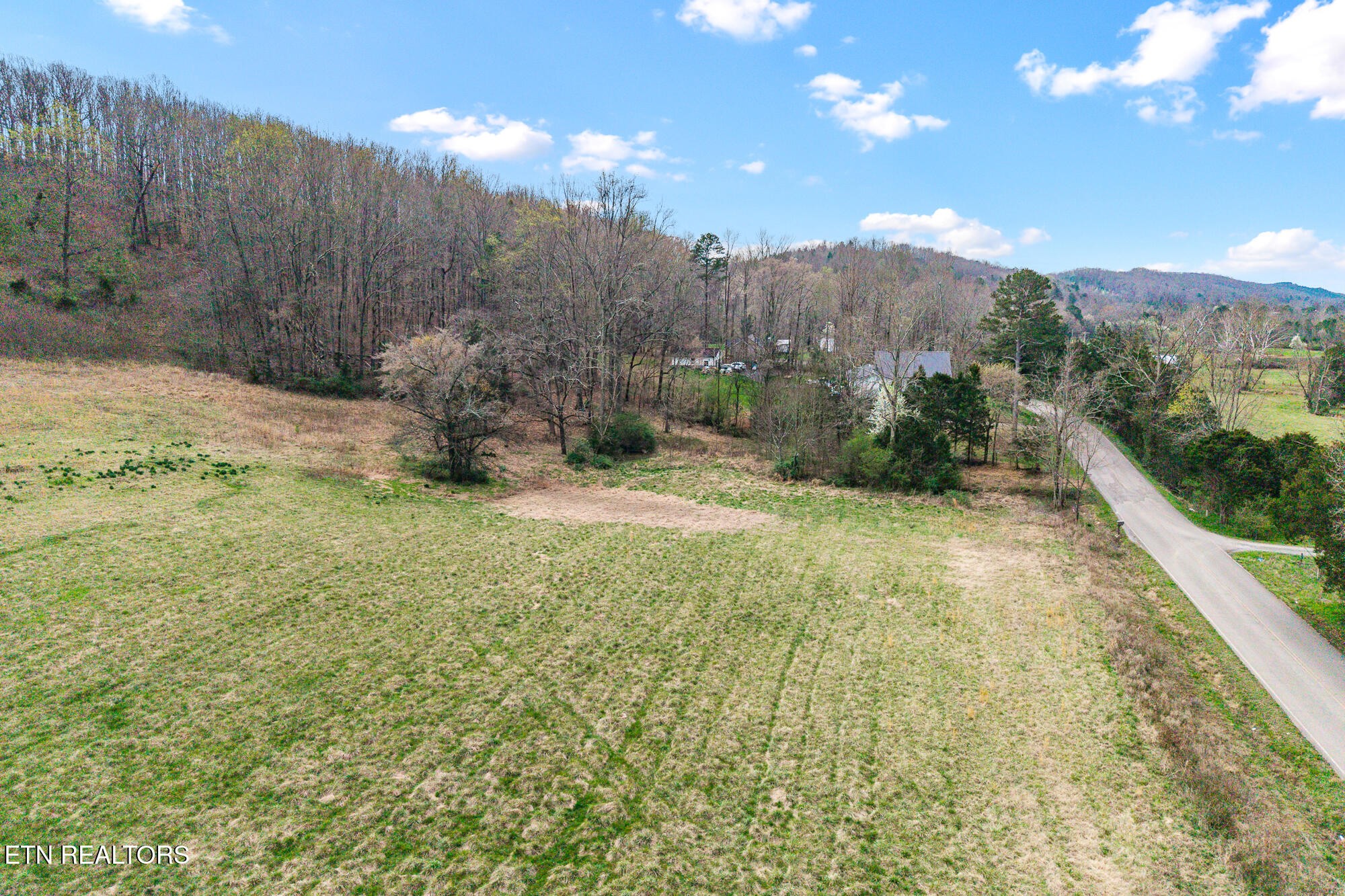 16th image of 5 N Nopone Valley Rd, Decatur, TN 37322 | MLS# 3526672