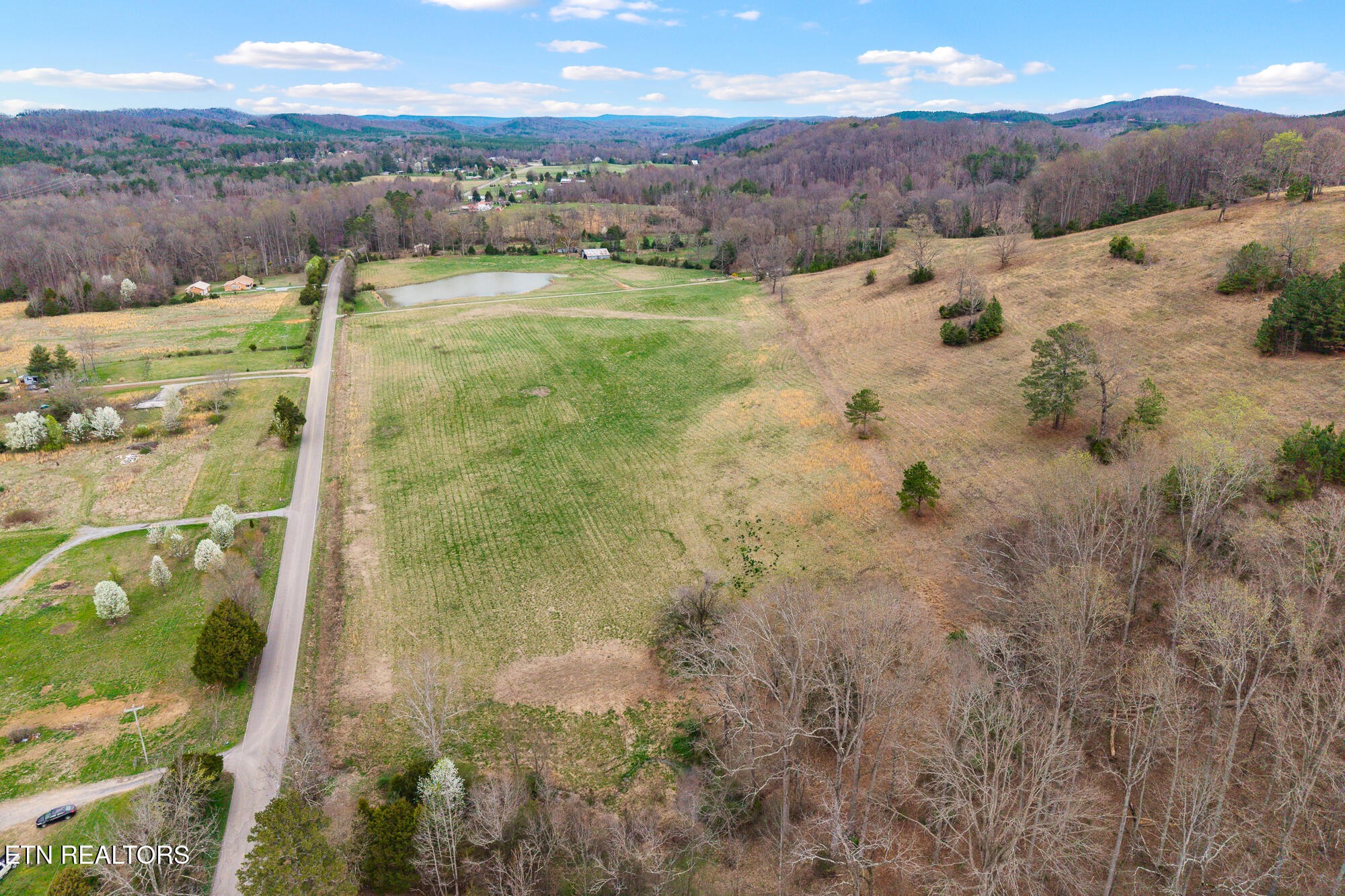 2nd image of 6 N Nopone Valley Rd, Decatur, TN 37322 | MLS# 3526673