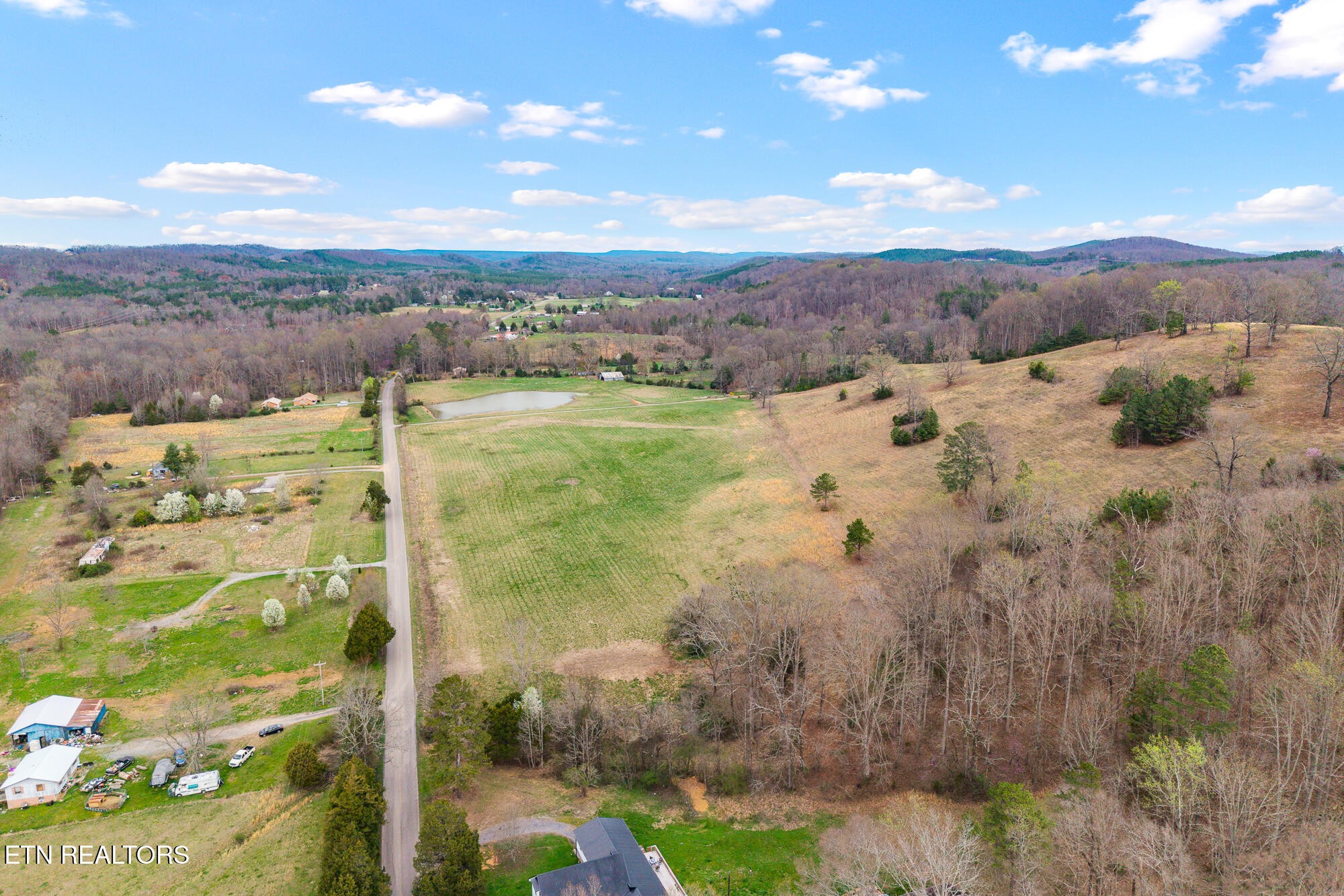 5th image of 9 N Nopone Valley Rd, Decatur, TN 37322 | MLS# 3526675