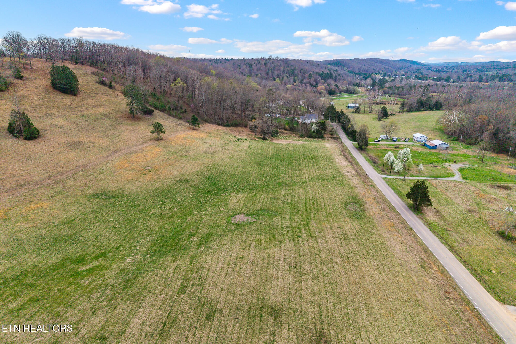 4th image of 11 N Nopone Valley Rd, Decatur, TN 37322 | MLS# 3526668