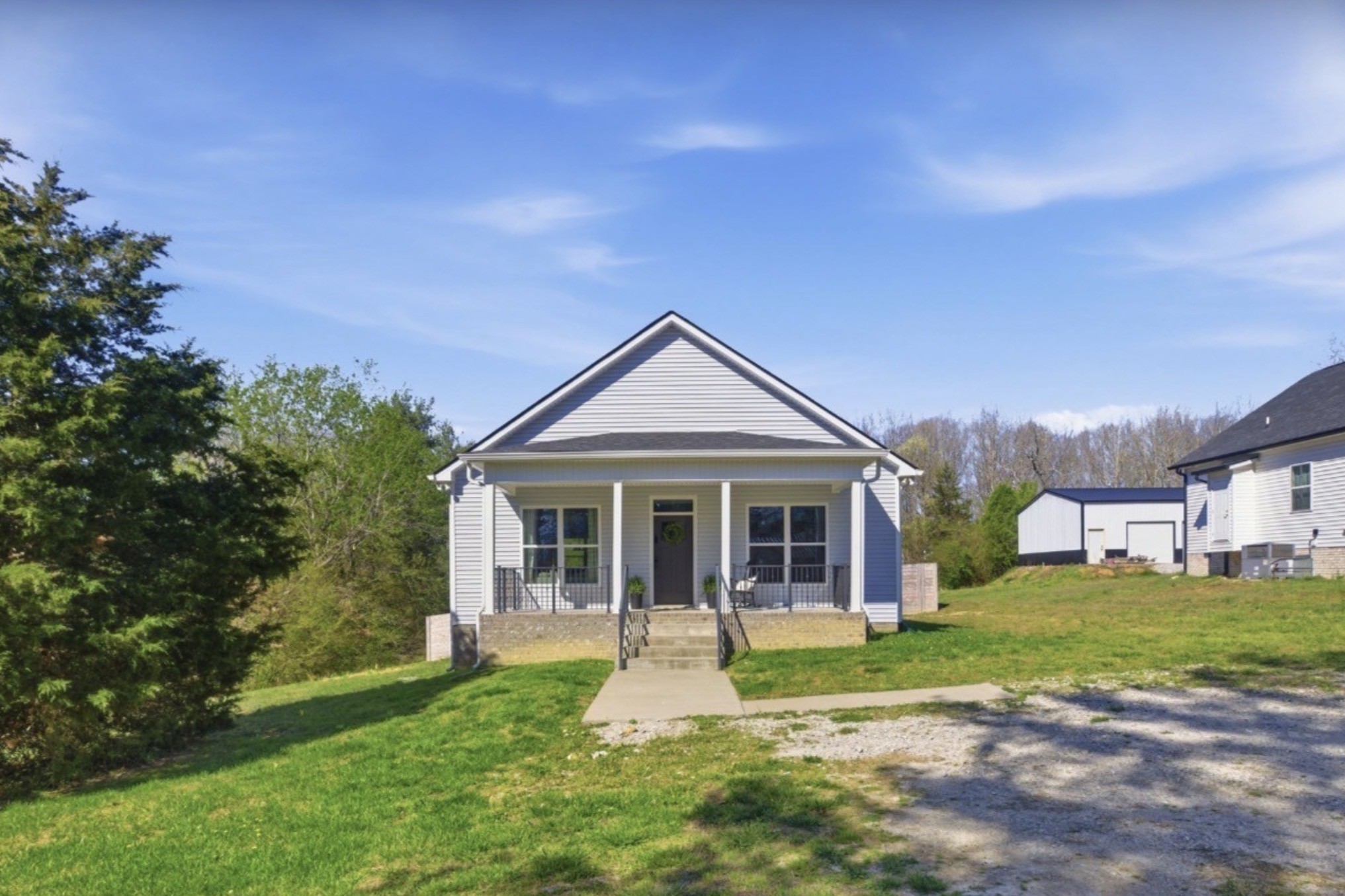 Homes for sale in White Bluff, TN | 1030 Oak Dr, White Bluff, TN 37187 | MLS# 3271059