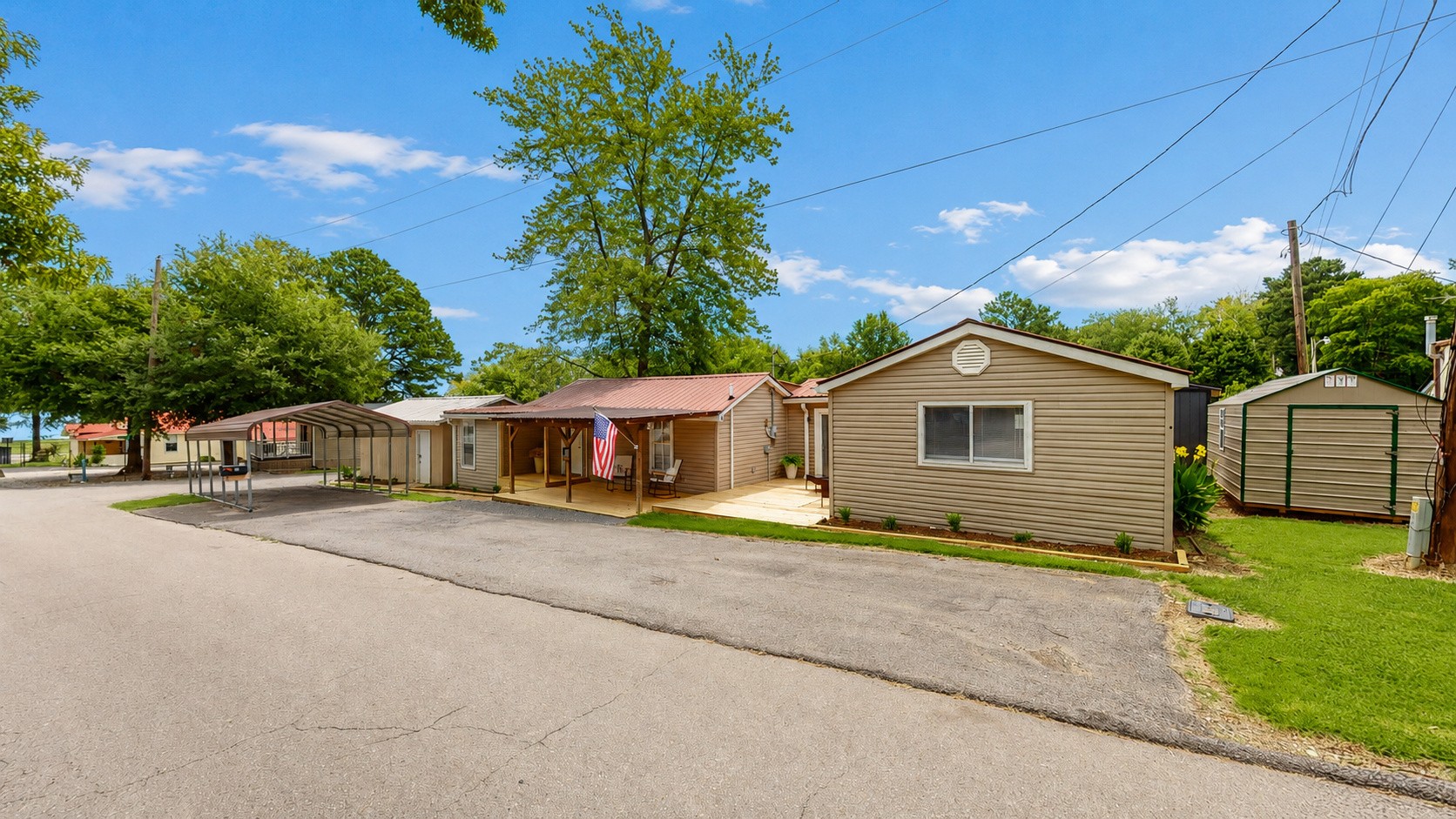 Homes for sale in Springville, TN | 146 Lakeshore Dr, Springville, TN 38256 | MLS# 3288373