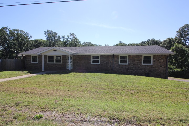 Homes for sale in Erin, TN | 310 Dogwood Dr, Erin, TN 37061 | MLS# 3272248