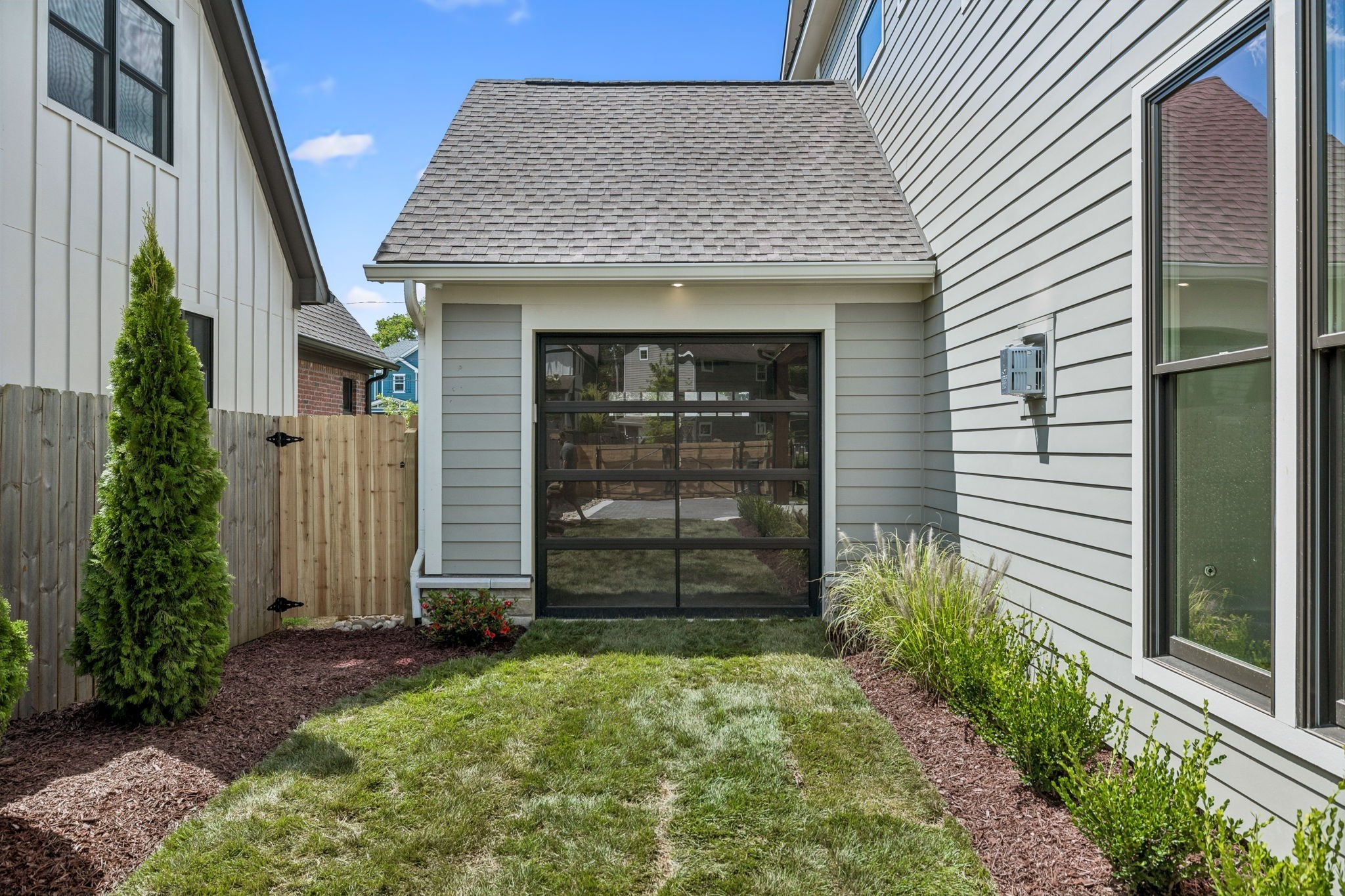 3rd image of 214 38Th Ave N, Nashville, TN 37209 | MLS# 3312521