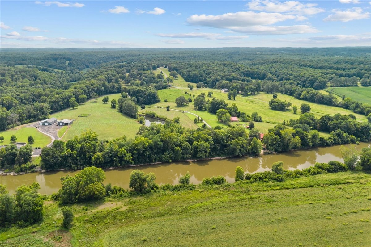 Homes for sale in Hurricane Mills, TN | 4060 Dyer Rd, Hurricane Mills, TN 37078 | MLS# 3280885