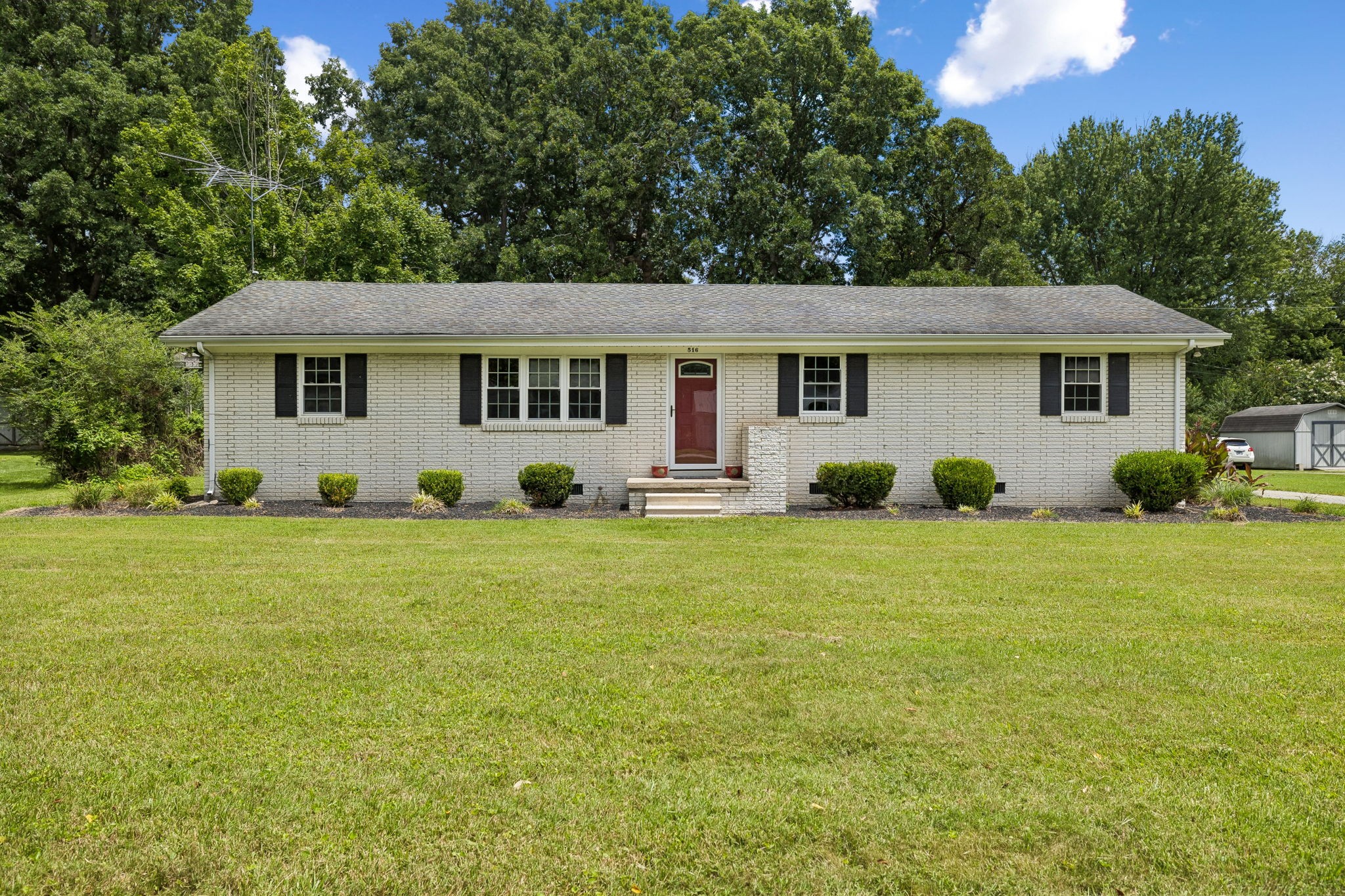 1st image of 516 Crestwood Dr, Lafayette, TN 37083 | MLS# 3288046