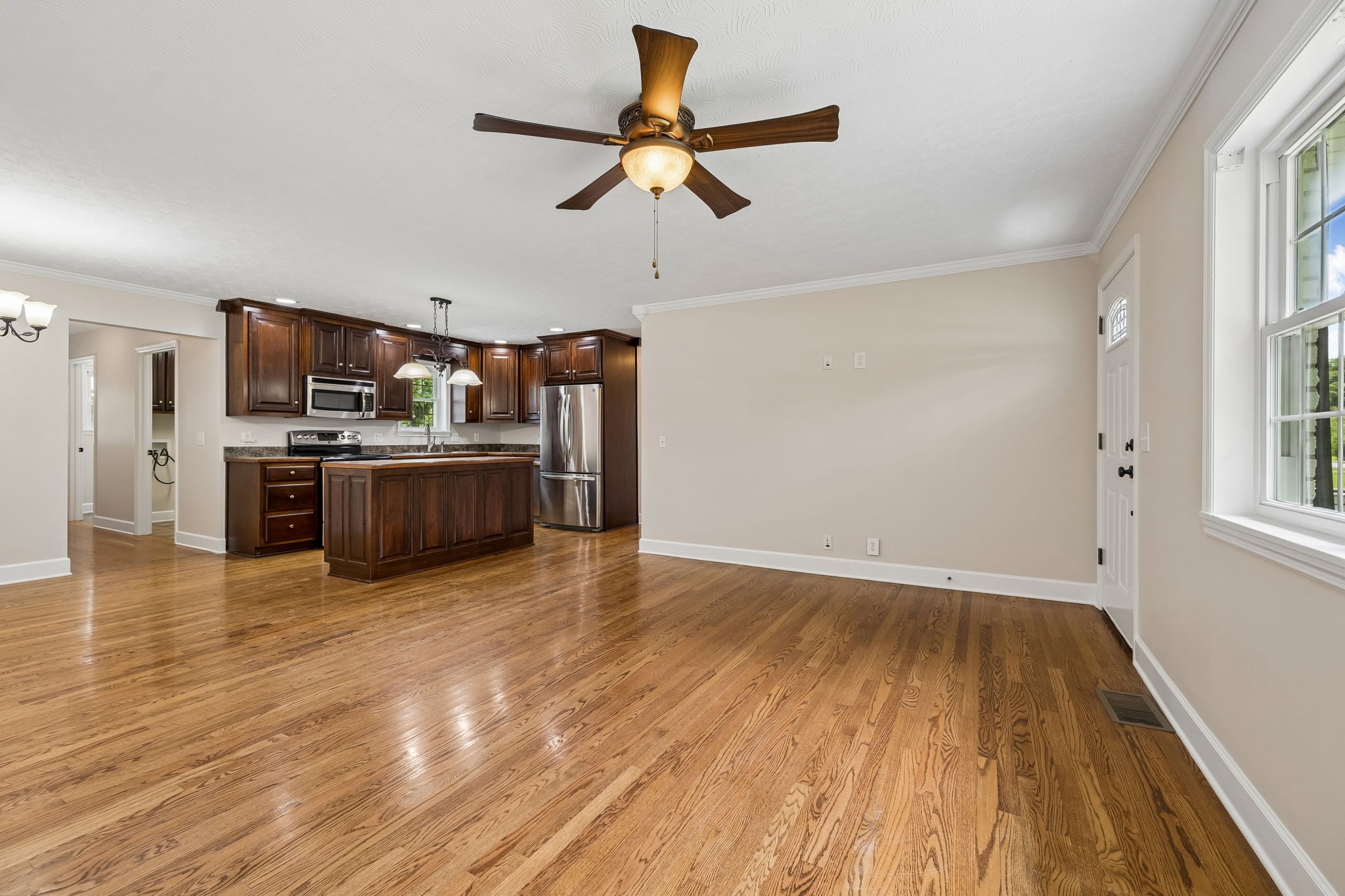 5th image of 516 Crestwood Dr, Lafayette, TN 37083 | MLS# 3288046