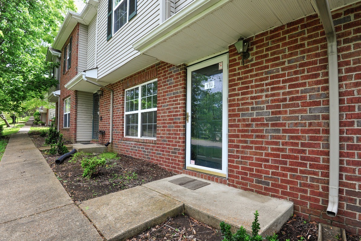 1st image of 110 Waterview Dr, Hendersonville, TN 37075 | MLS# 3280877