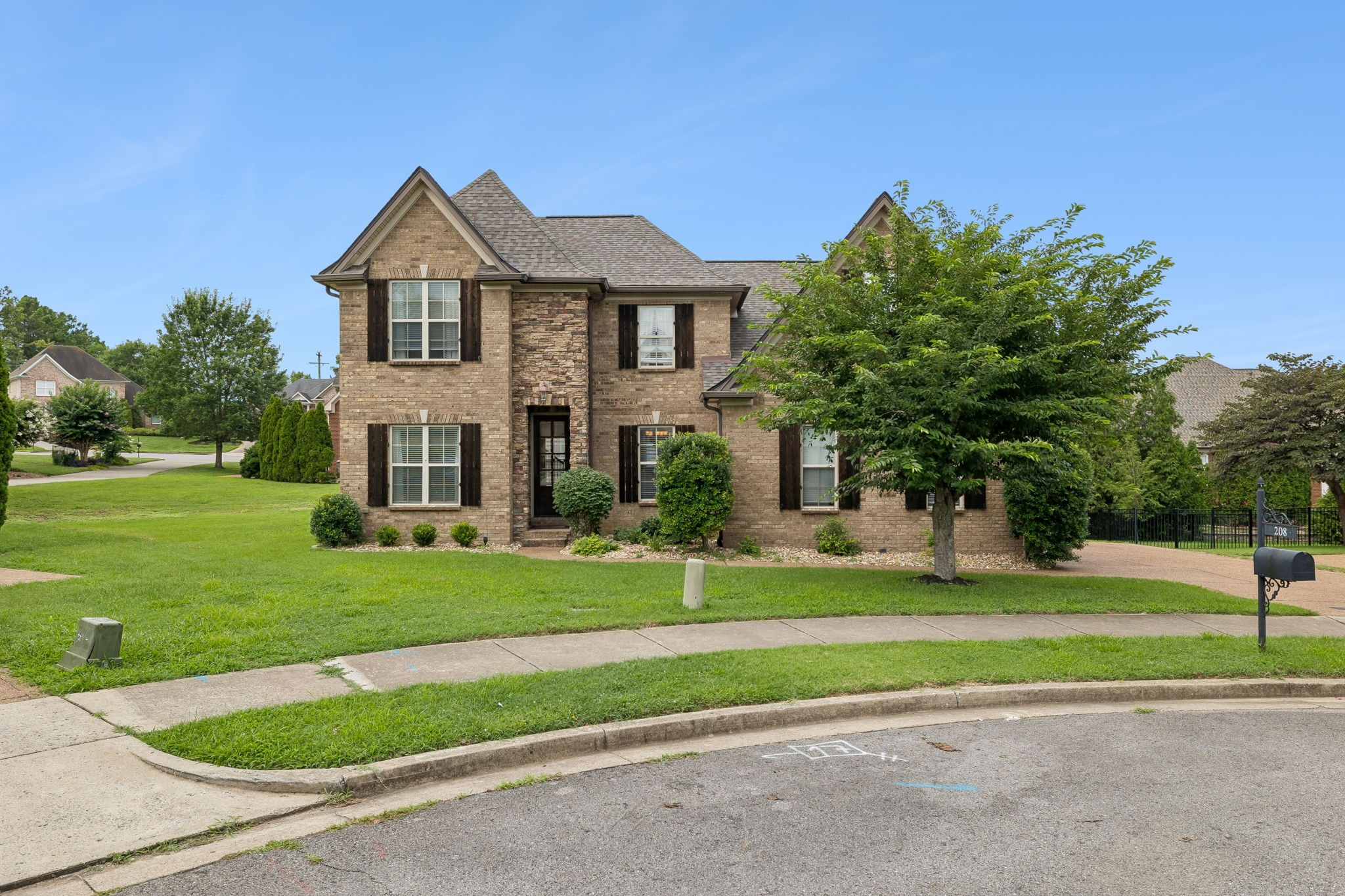 1st image of 208 Chapel Ct S, Hendersonville, TN 37075 | MLS# 3287604