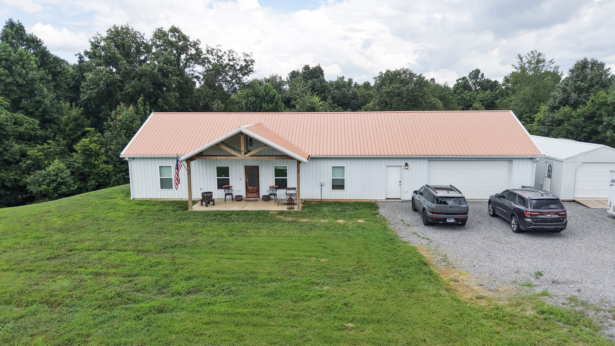 3rd image of 4423 Highland Rd, Lafayette, TN 37083 | MLS# 3282390