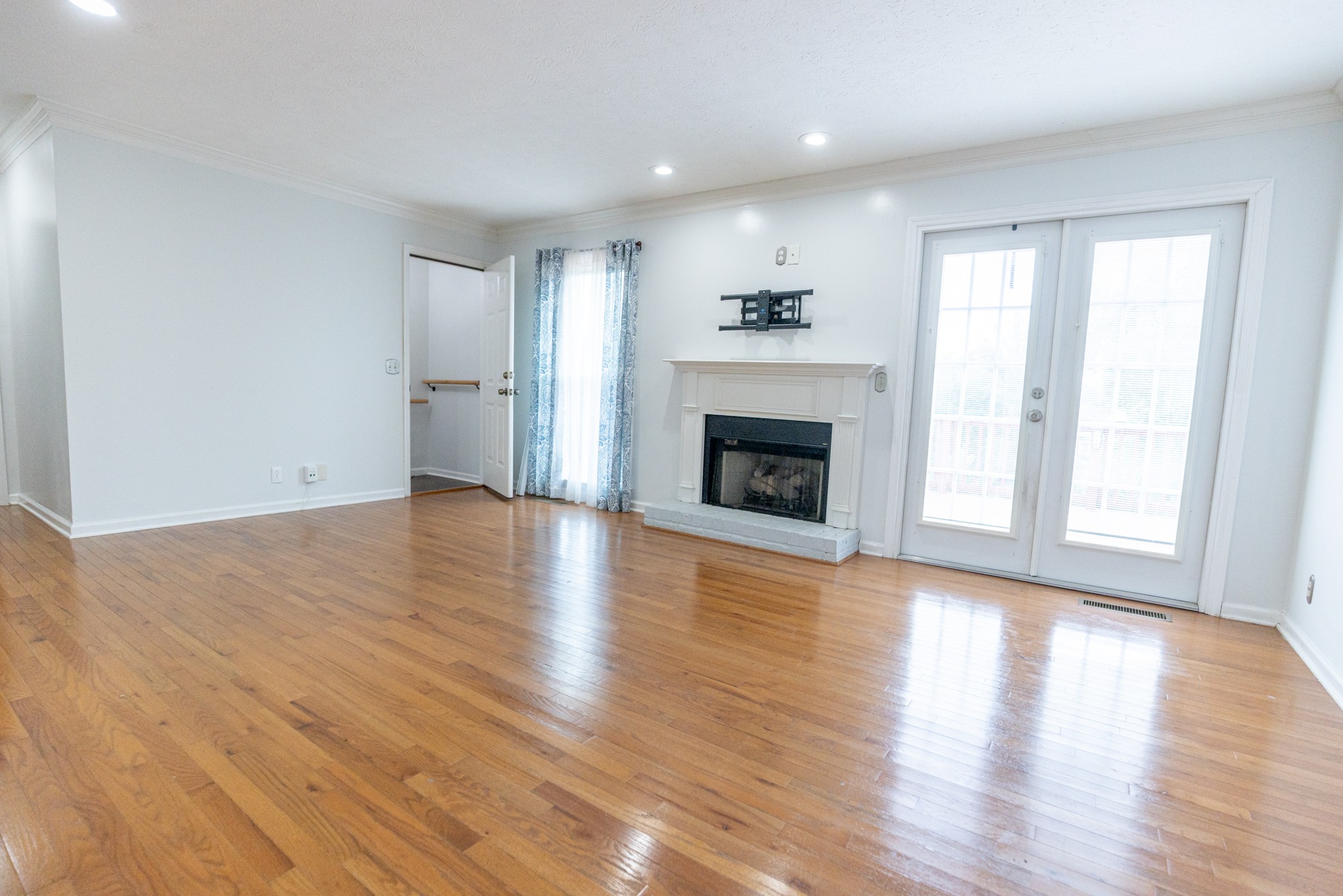 3rd image of 396 Solitude Cir, Goodlettsville, TN 37072 | MLS# 3288014