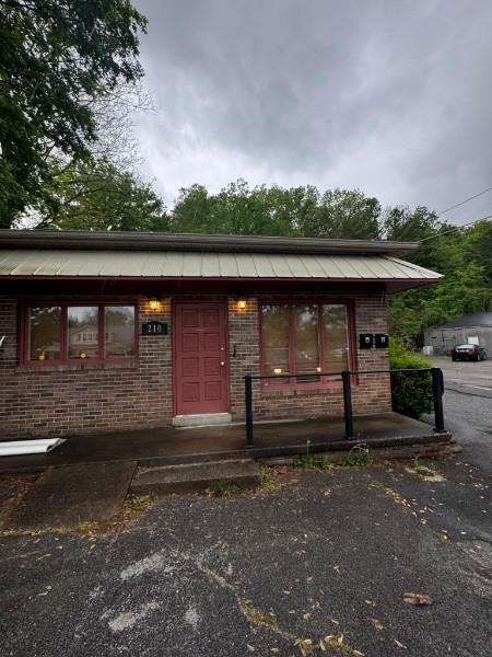 Homes for sale in Waverly, TN | 210 E Main St, Waverly, TN 37185 | MLS# 3287564