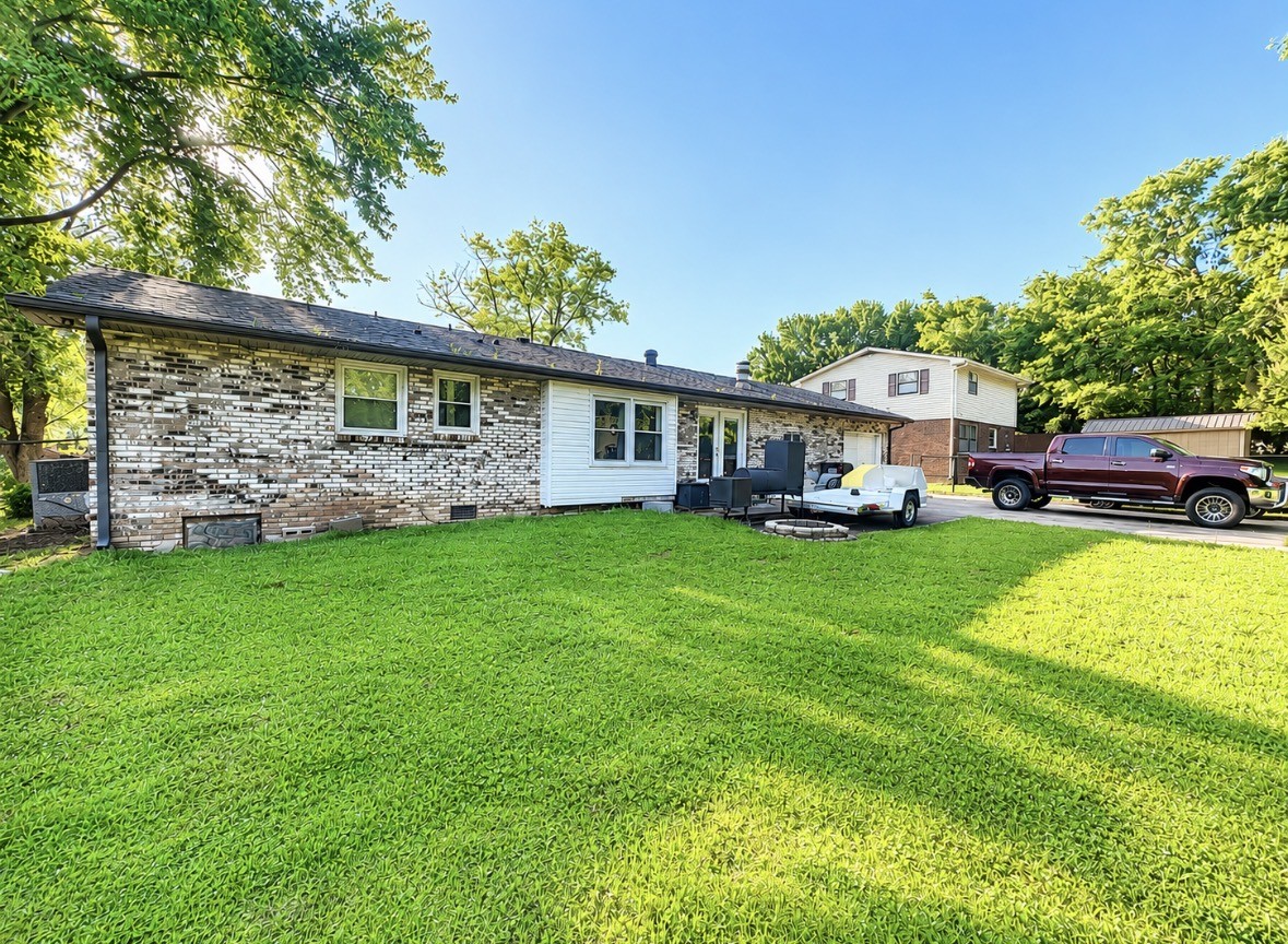 3rd image of 107 Gayle Dr, Old Hickory, TN 37138 | MLS# 3319064