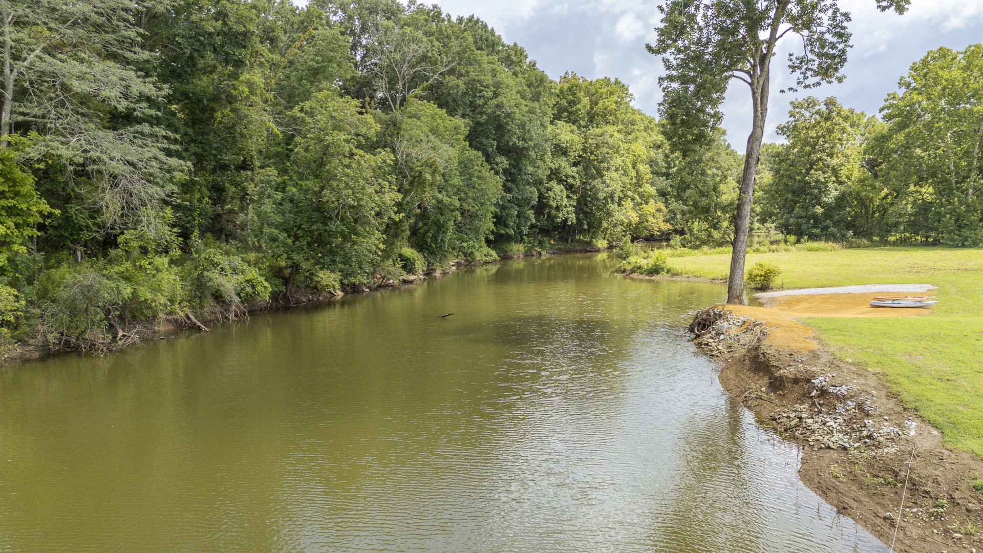 3rd image of 377 Jett Dr, Clifton, TN 38425 | MLS# 3287977