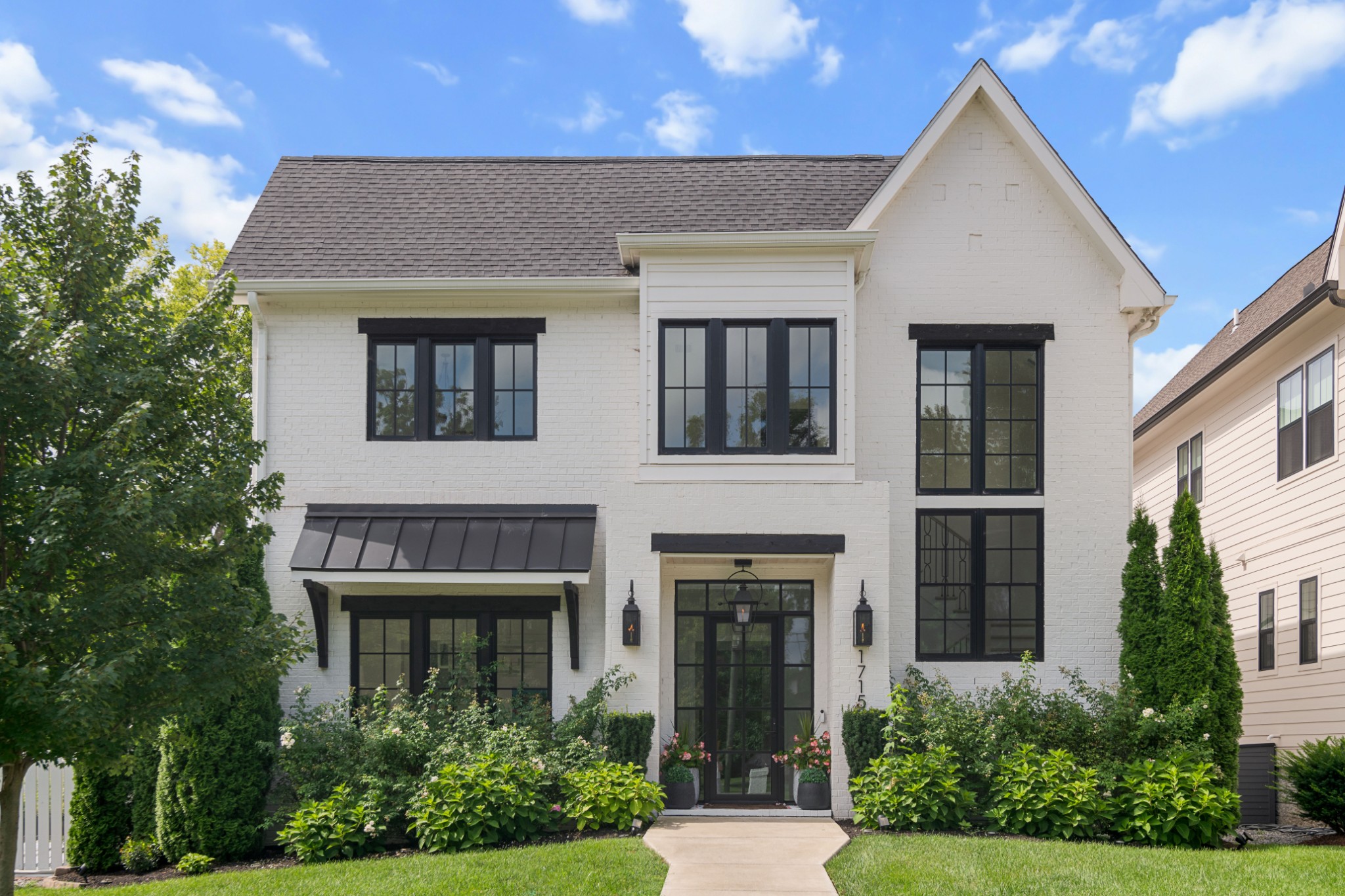 4th image of 1715 Hillmont Dr, Nashville, TN 37215 | MLS# 3306183