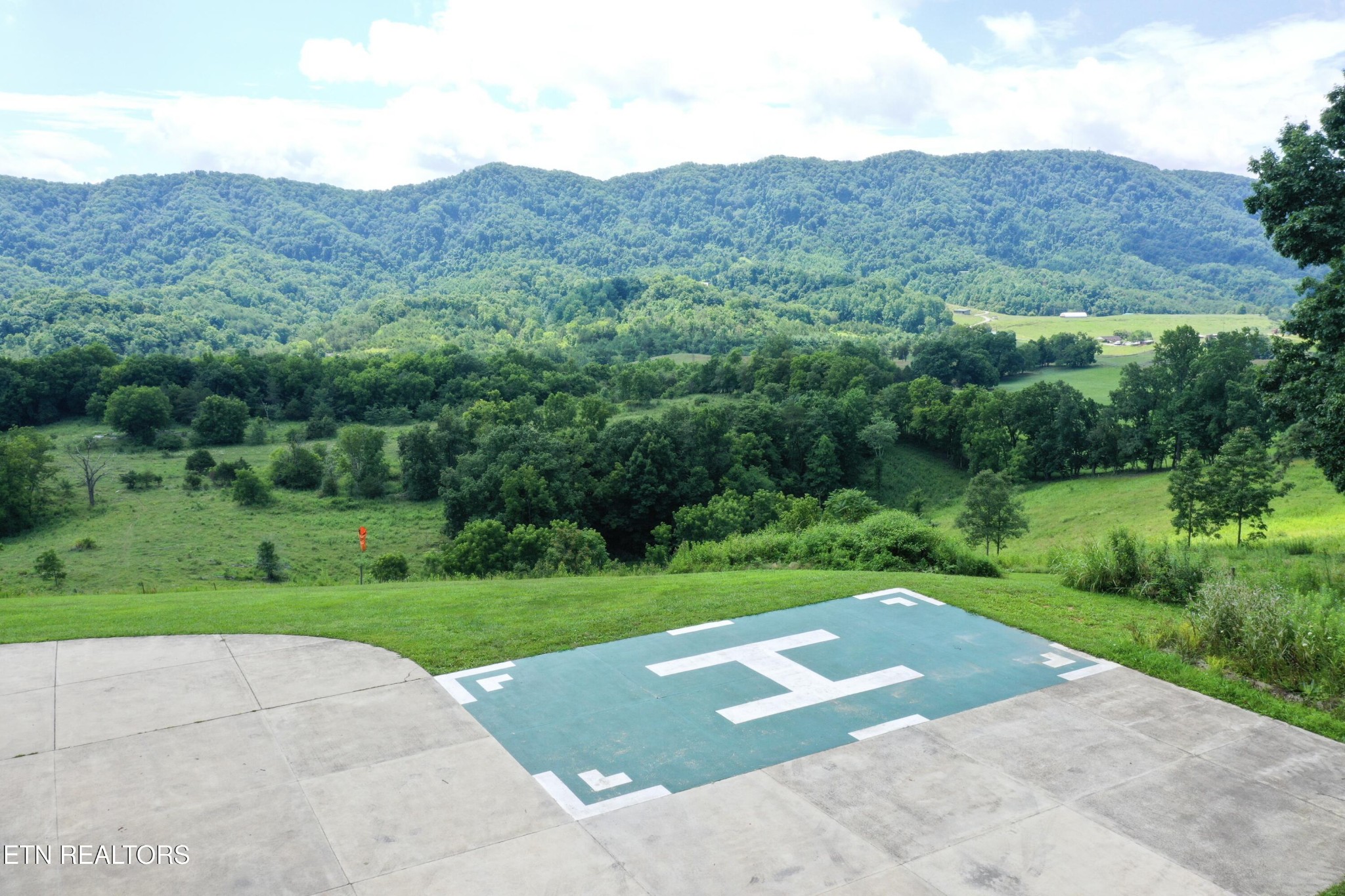 Homes for sale in Thorn Hill, TN | 2624 Clinch Valley Rd, Thorn Hill, TN 37881 | MLS# 3306008