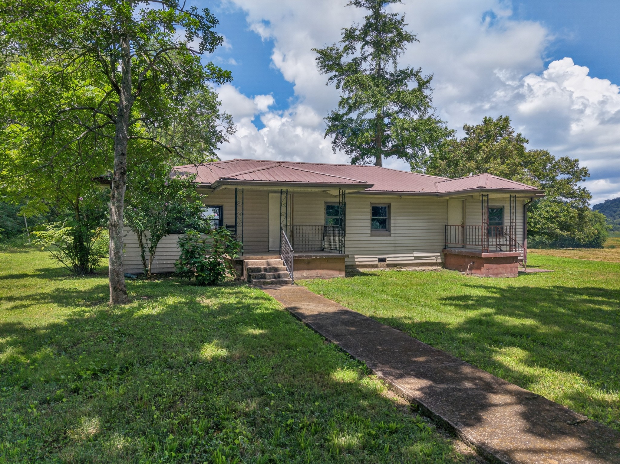 Homes for sale in Fayetteville, TN | 54 Hovis Bend Rd, Fayetteville, TN 37334 | MLS# 3298106