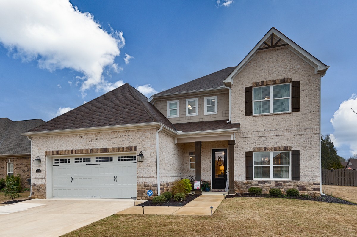 Homes for sale in Athens, AL | 17181 Obsidian Cir, Athens, AL 35613 | MLS# 3298045