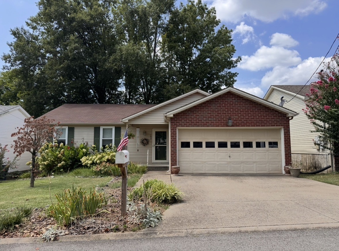 1st image of 102 River Bend Rd, Hendersonville, TN 37075 | MLS# 3298102