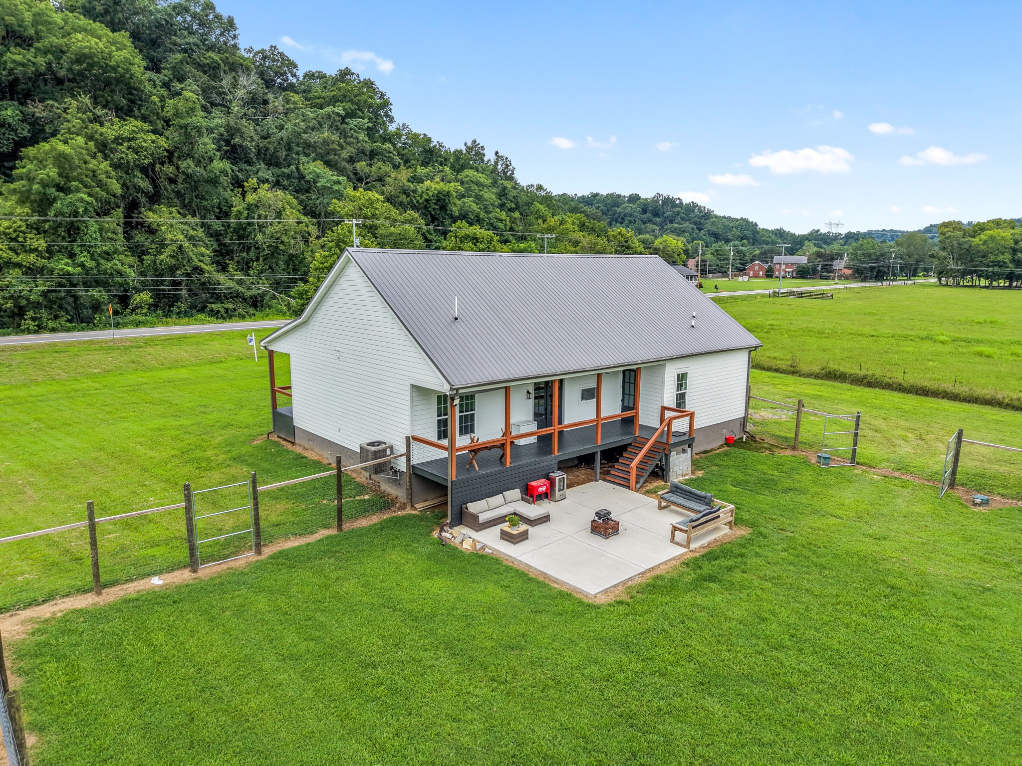 3rd image of 2646 New Hope Rd, Hendersonville, TN 37075 | MLS# 3302341