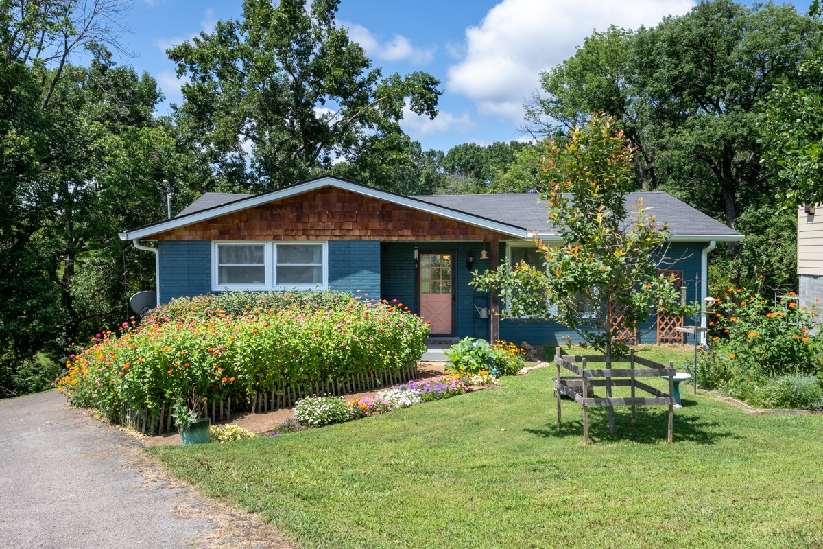 3rd image of 409 Rosehill Ct, Goodlettsville, TN 37072 | MLS# 3304144