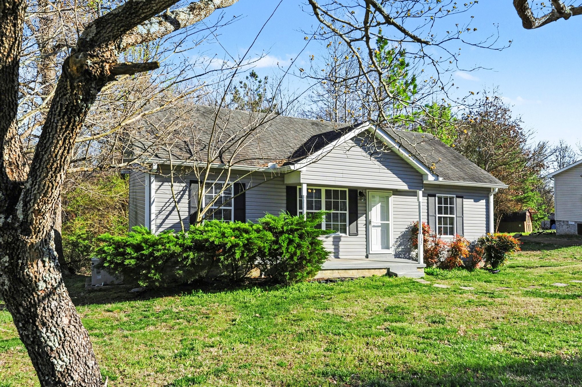Homes for sale in Ashland City, TN | 137 N Poole St, Ashland City, TN 37015 | MLS# 3305165
