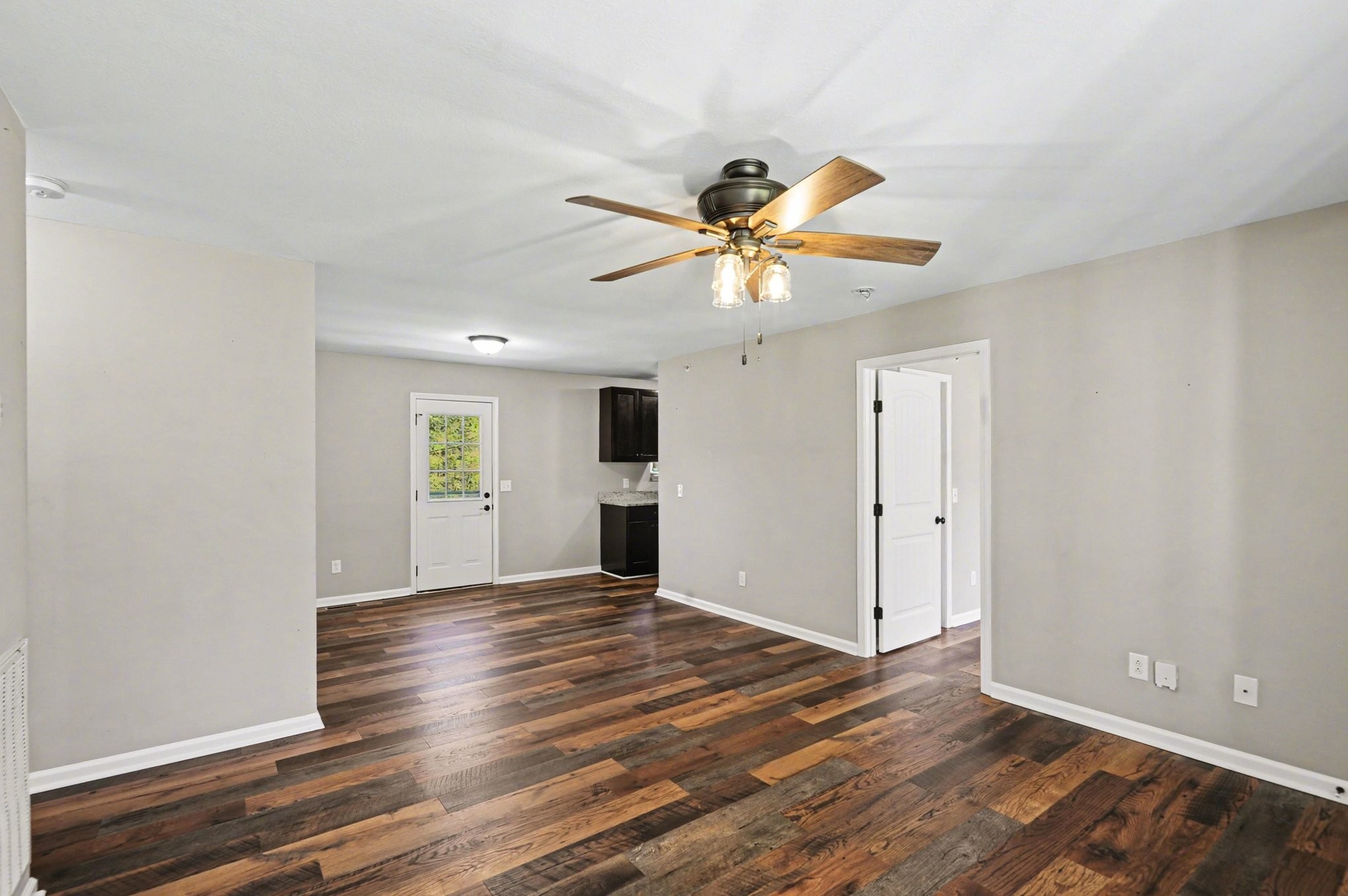 Homes for sale in Ashland City, TN | 137 N Poole St, Ashland City, TN 37015 | MLS# 3305165