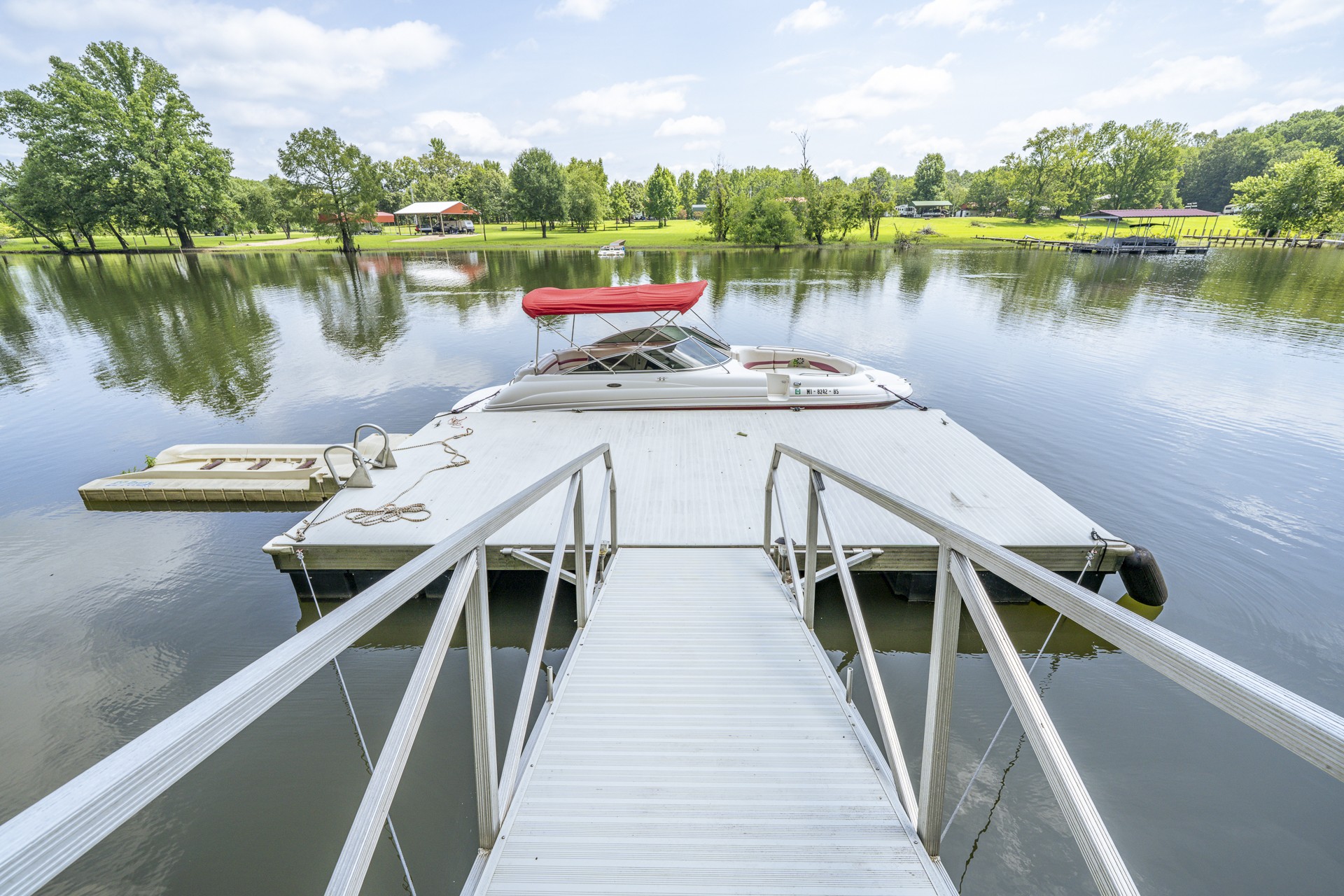 4th image of 201 Beechview Dr, Clifton, TN 38425 | MLS# 3305825