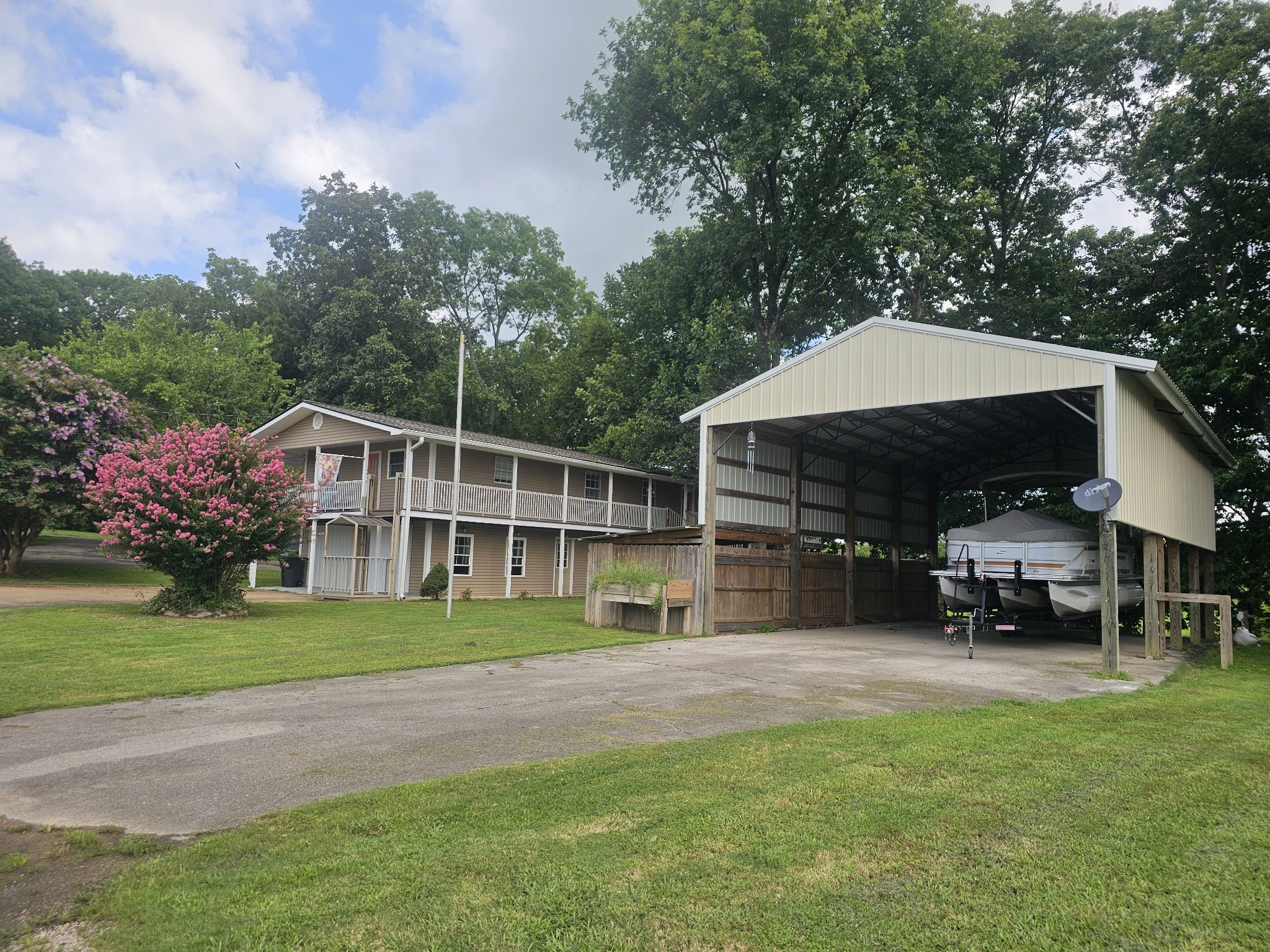 3rd image of 201 Beechview Dr, Clifton, TN 38425 | MLS# 3305825
