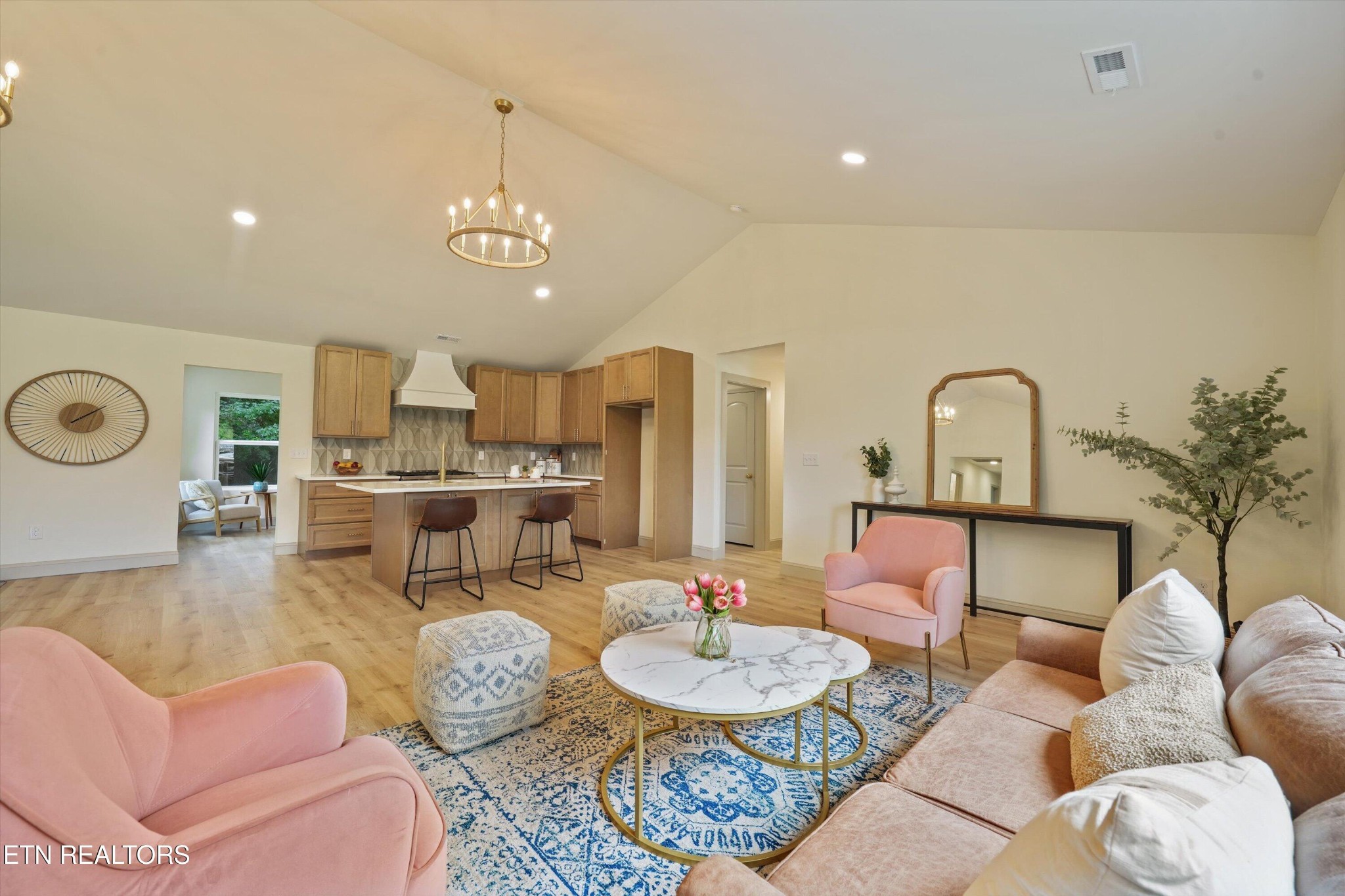 4th image of 412 Sherwood Dr, Maryville, TN 37801 | MLS# 3317253