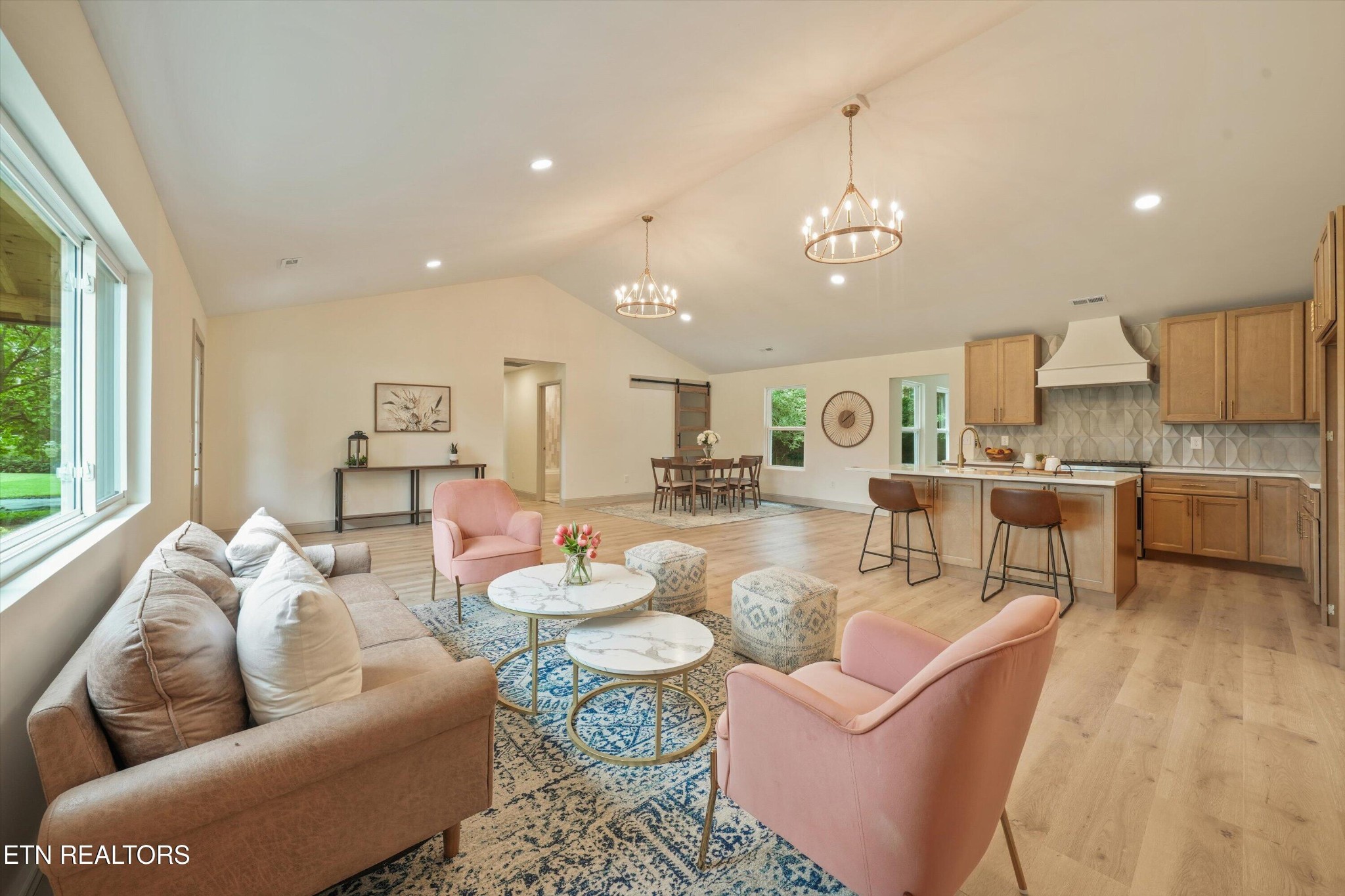 5th image of 412 Sherwood Dr, Maryville, TN 37801 | MLS# 3317253