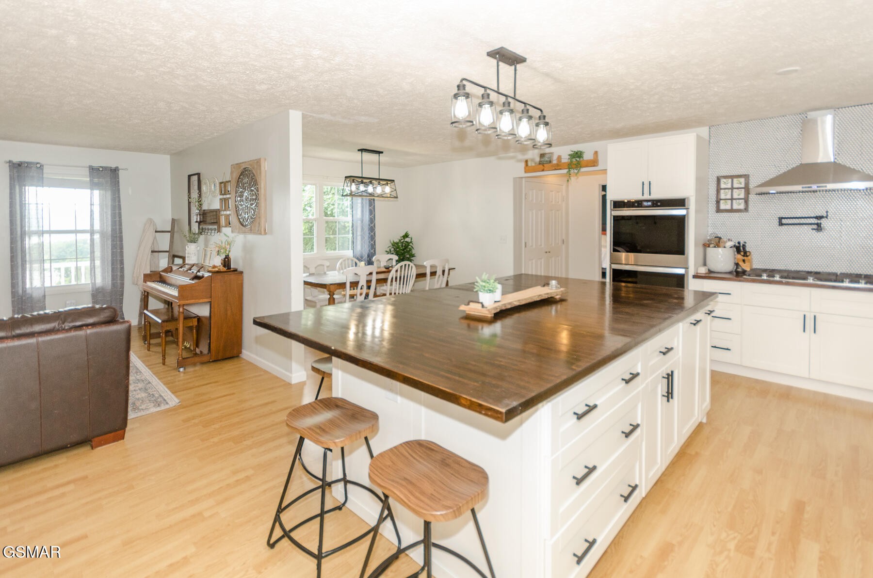 Homes for sale in Bean Station, TN | 4580 Lakeshore Dr, Bean Station, TN 37708 | MLS# 3306138