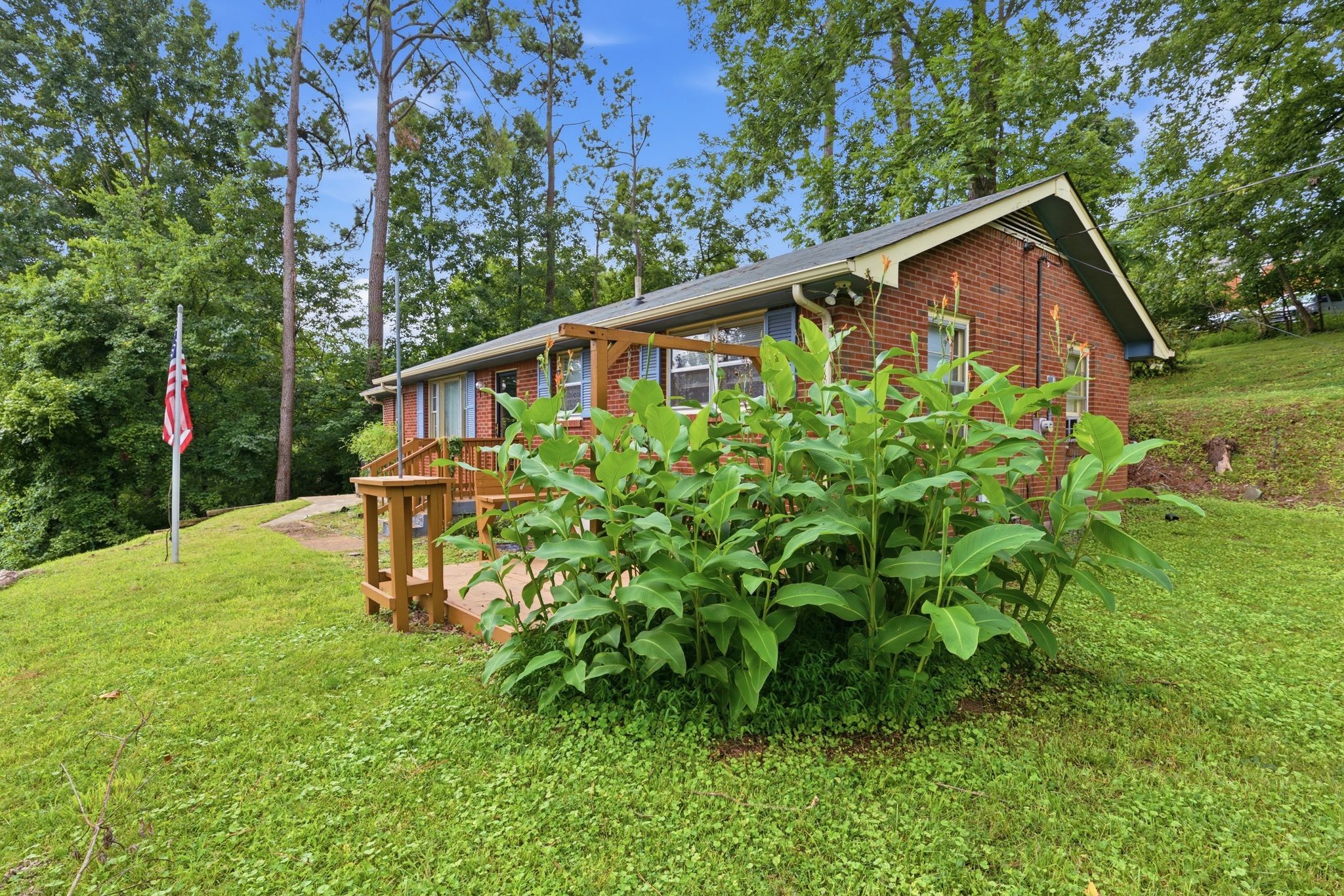 4th image of 701 Eastland Ct, Nashville, TN 37206 | MLS# 3306670