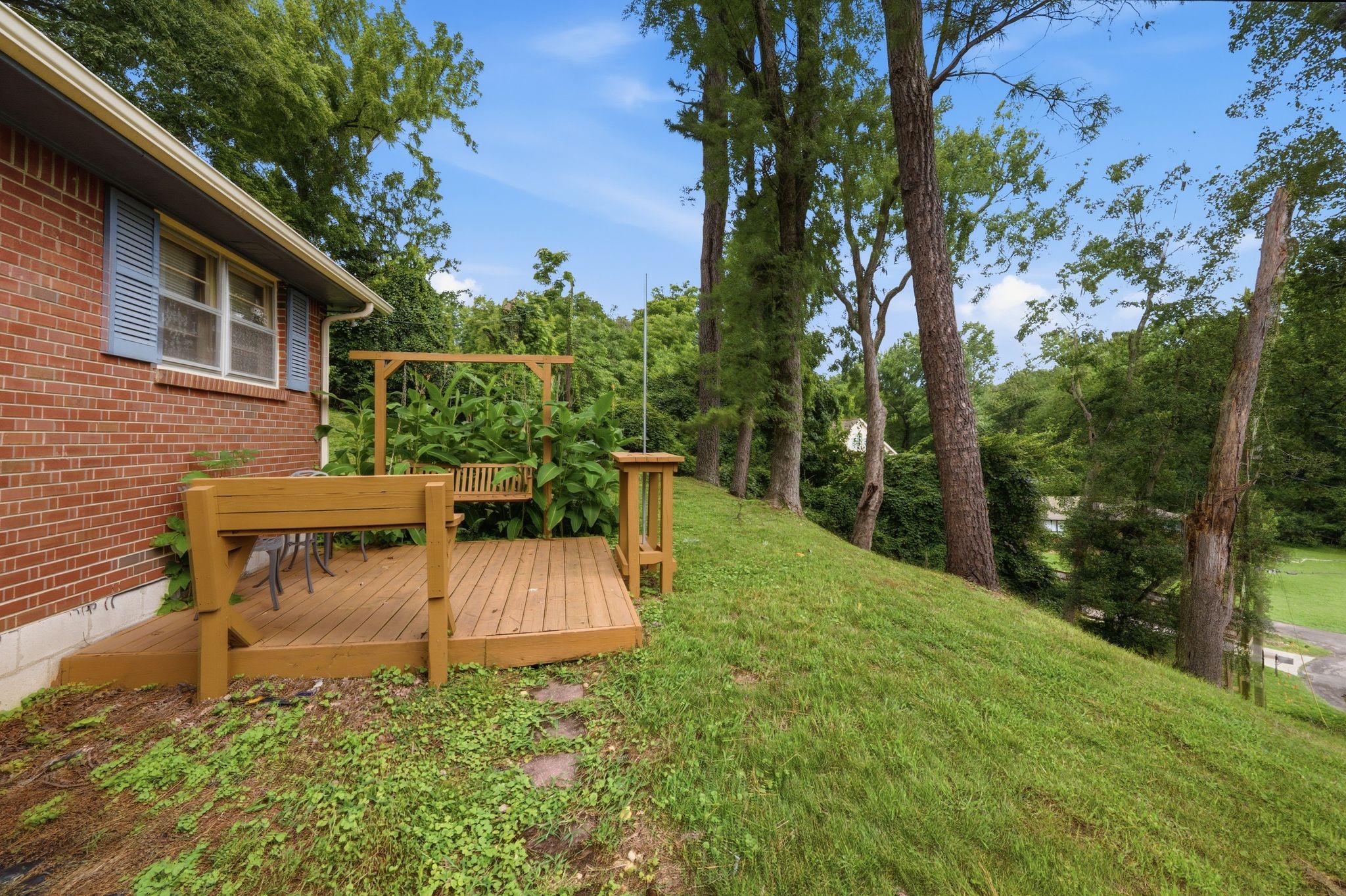 5th image of 701 Eastland Ct, Nashville, TN 37206 | MLS# 3306670