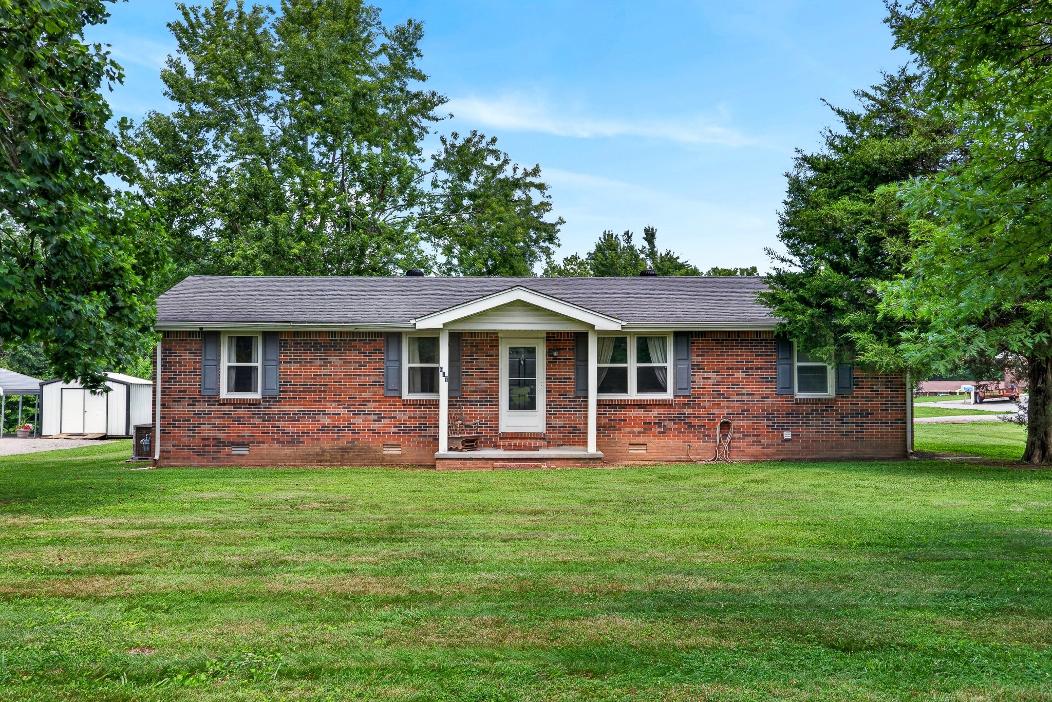 1st image of 627 Baker Dr, Lafayette, TN 37083 | MLS# 3313342