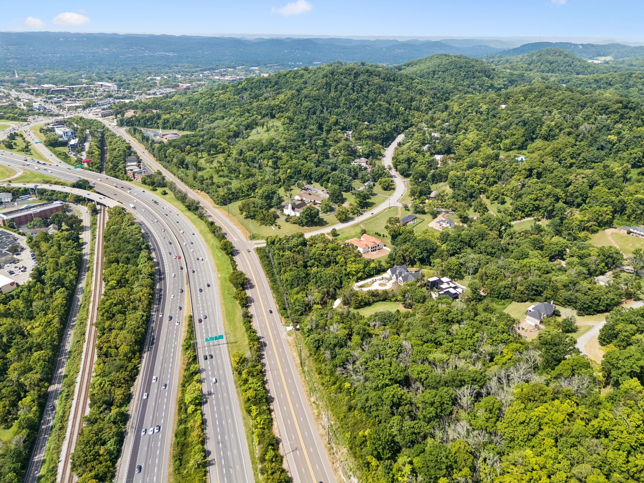 8th image of 800 Lakemont Dr, Nashville, TN 37220 | MLS# 3501497
