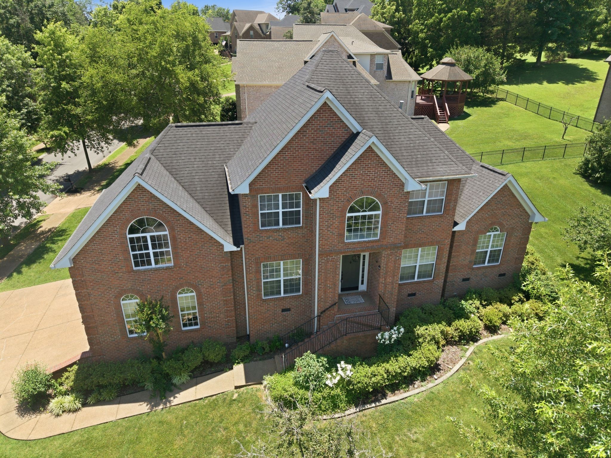 5th image of 1046 Island Brook Dr, Hendersonville, TN 37075 | MLS# 3320520
