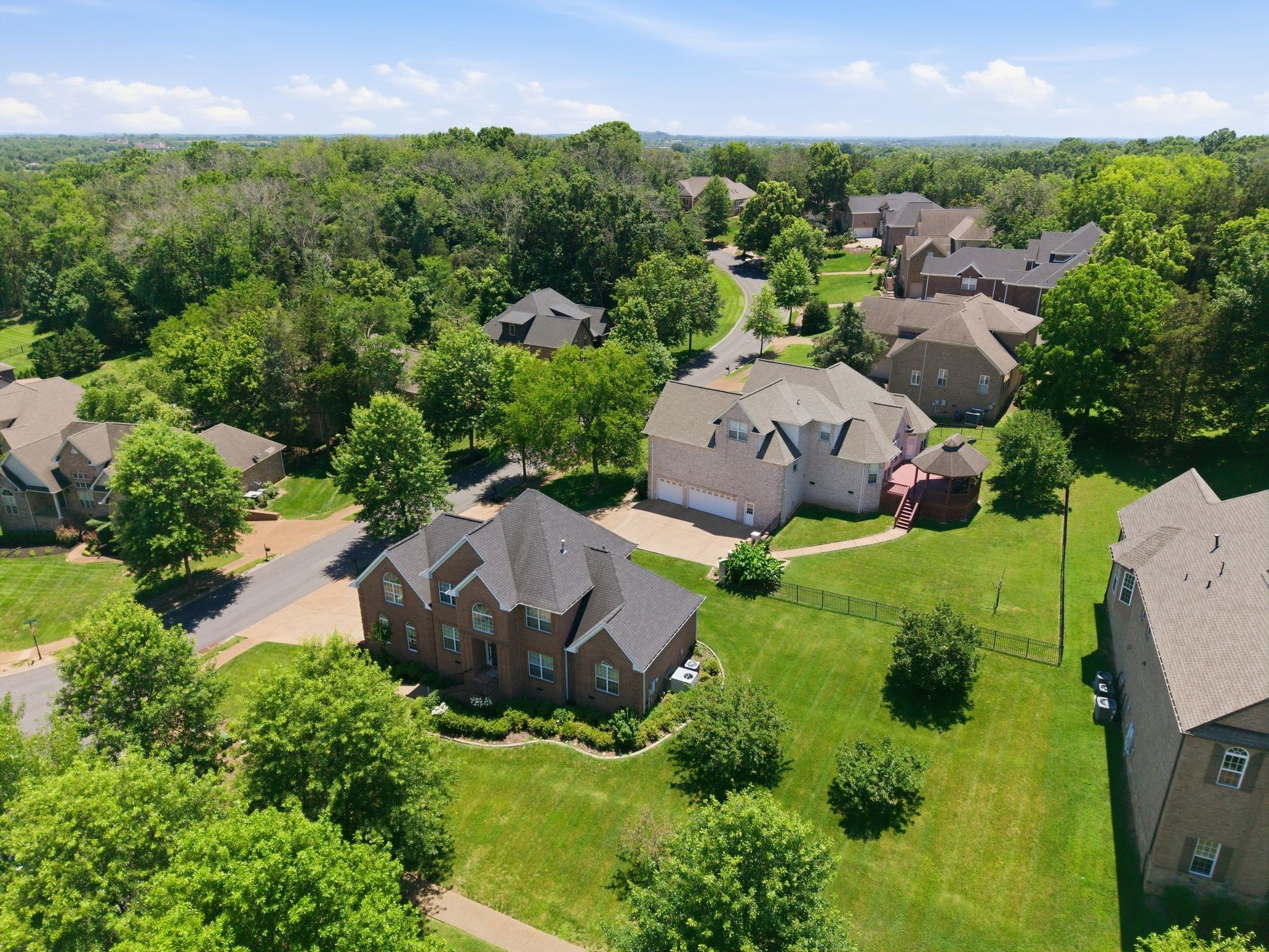 2nd image of 1046 Island Brook Dr, Hendersonville, TN 37075 | MLS# 3320520