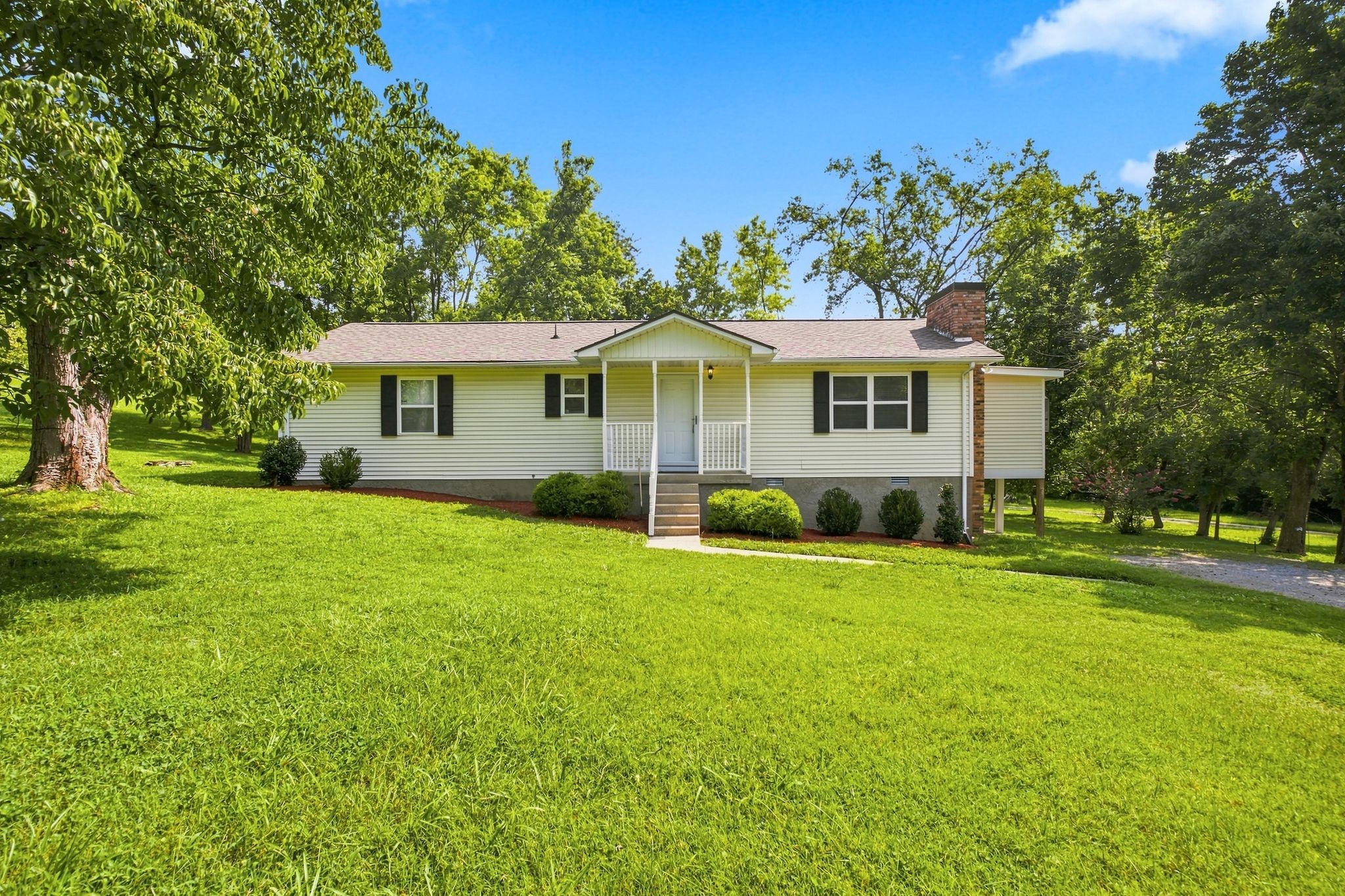 1st image of 147 Medearis Dr, Old Hickory, TN 37138 | MLS# 3499859