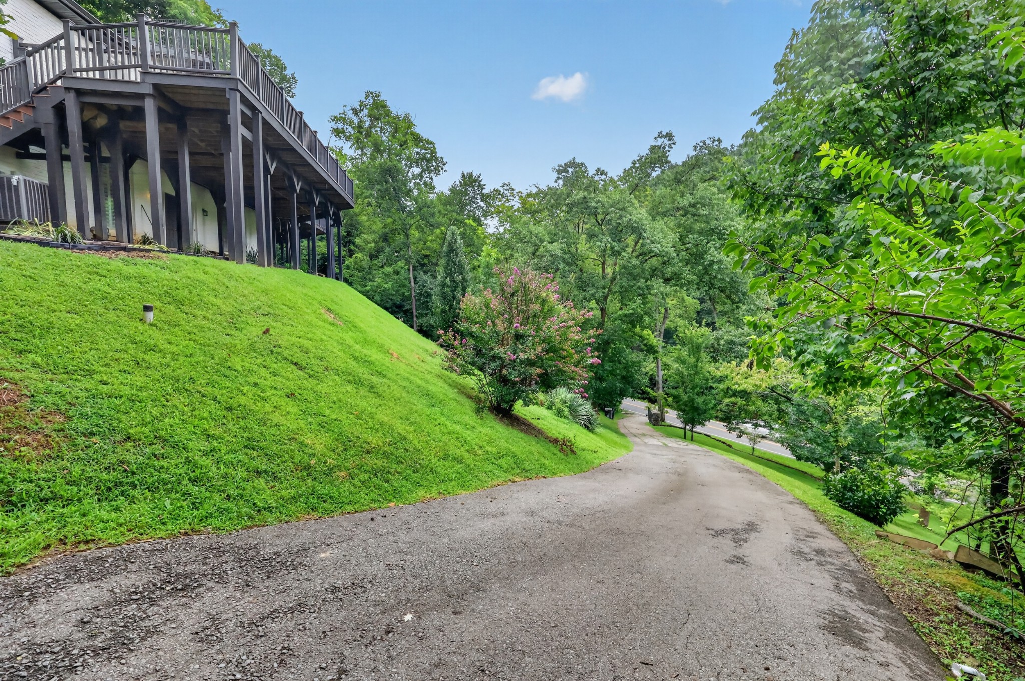 3rd image of 5161 Granny White Pike, Nashville, TN 37220 | MLS# 3335294