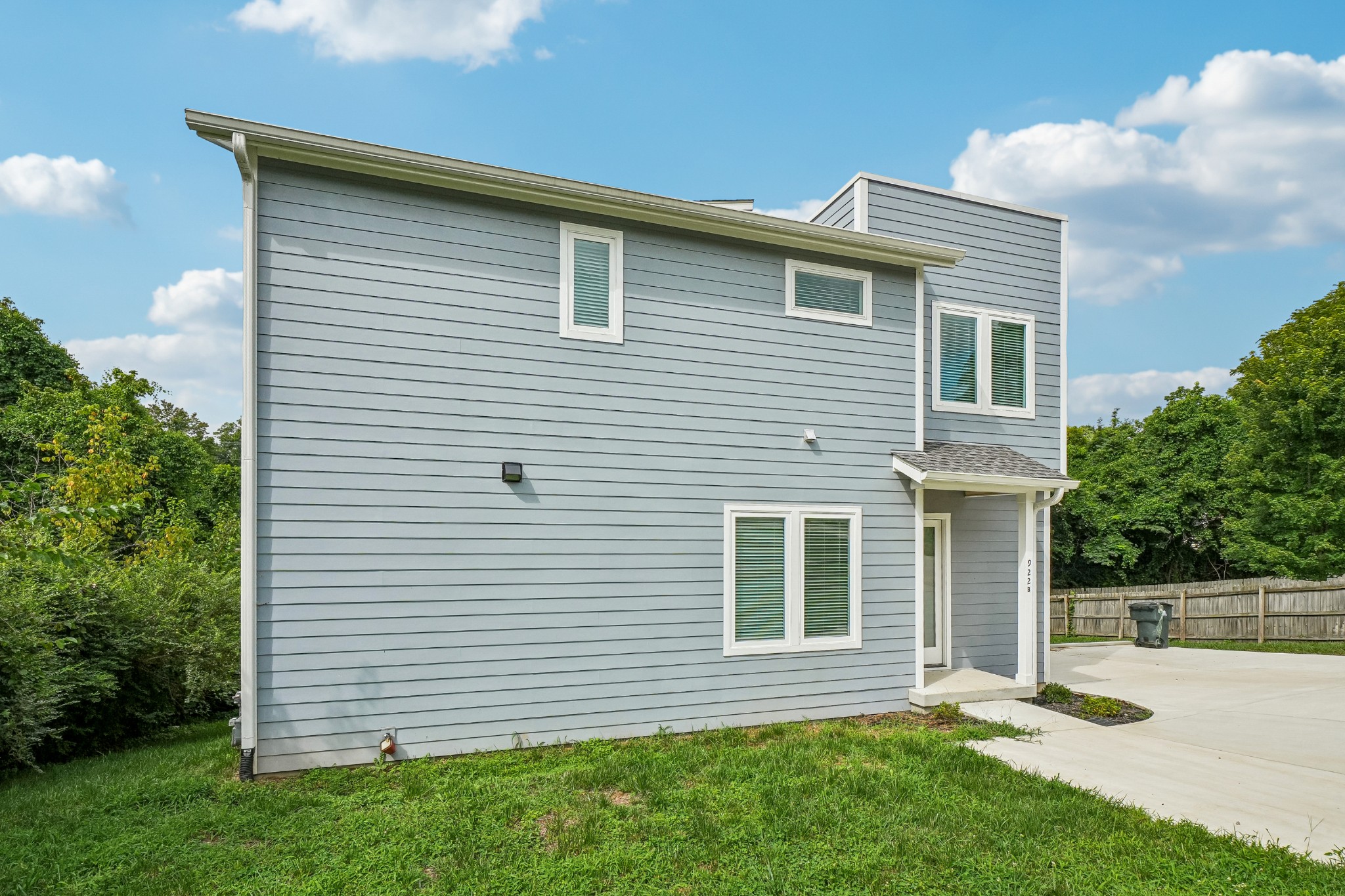 2nd image of 922 Crescent Hill Rd #B, Nashville, TN 37206 | MLS# 3336306